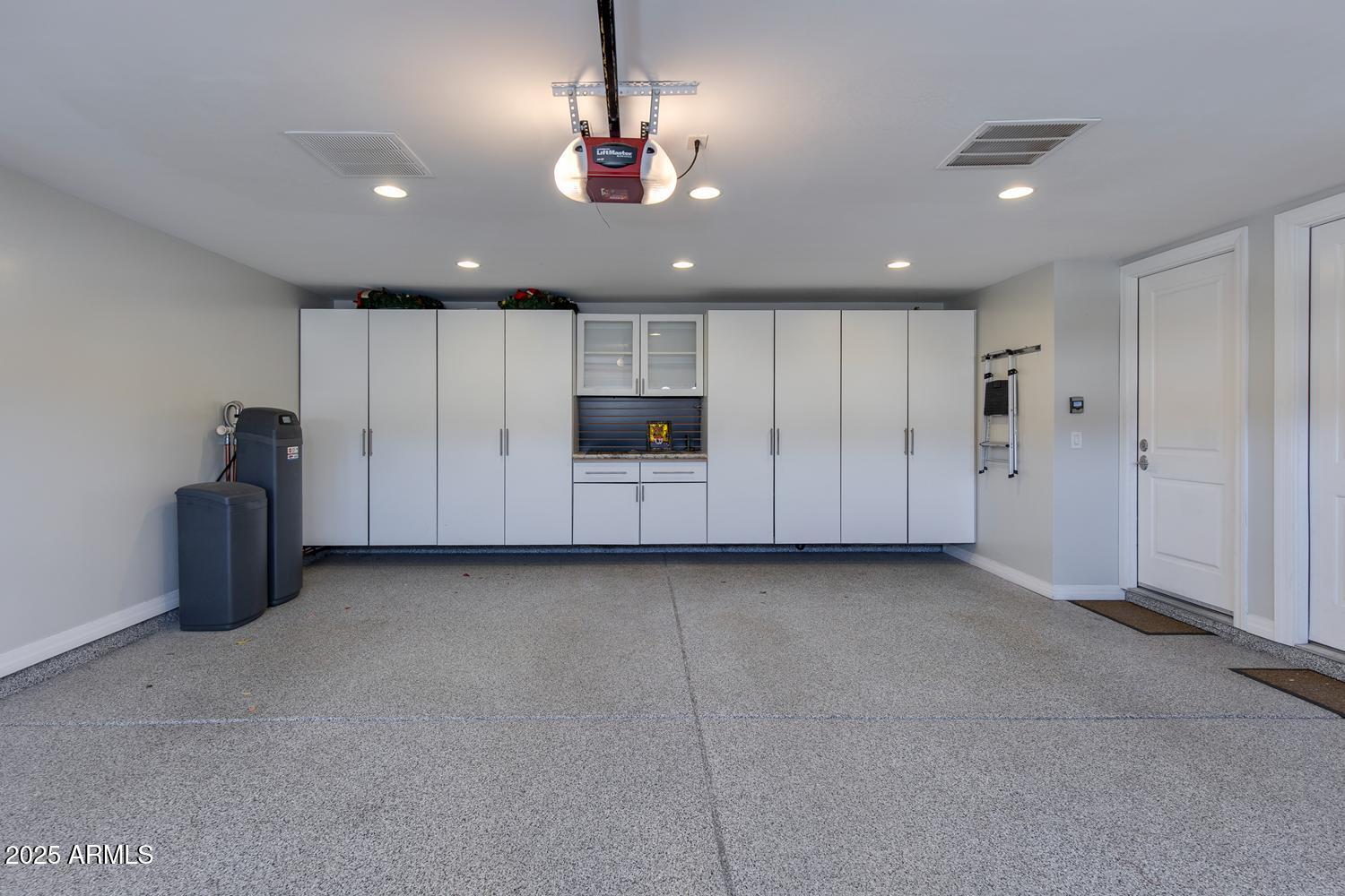 7325 E EL CAMINITO Drive