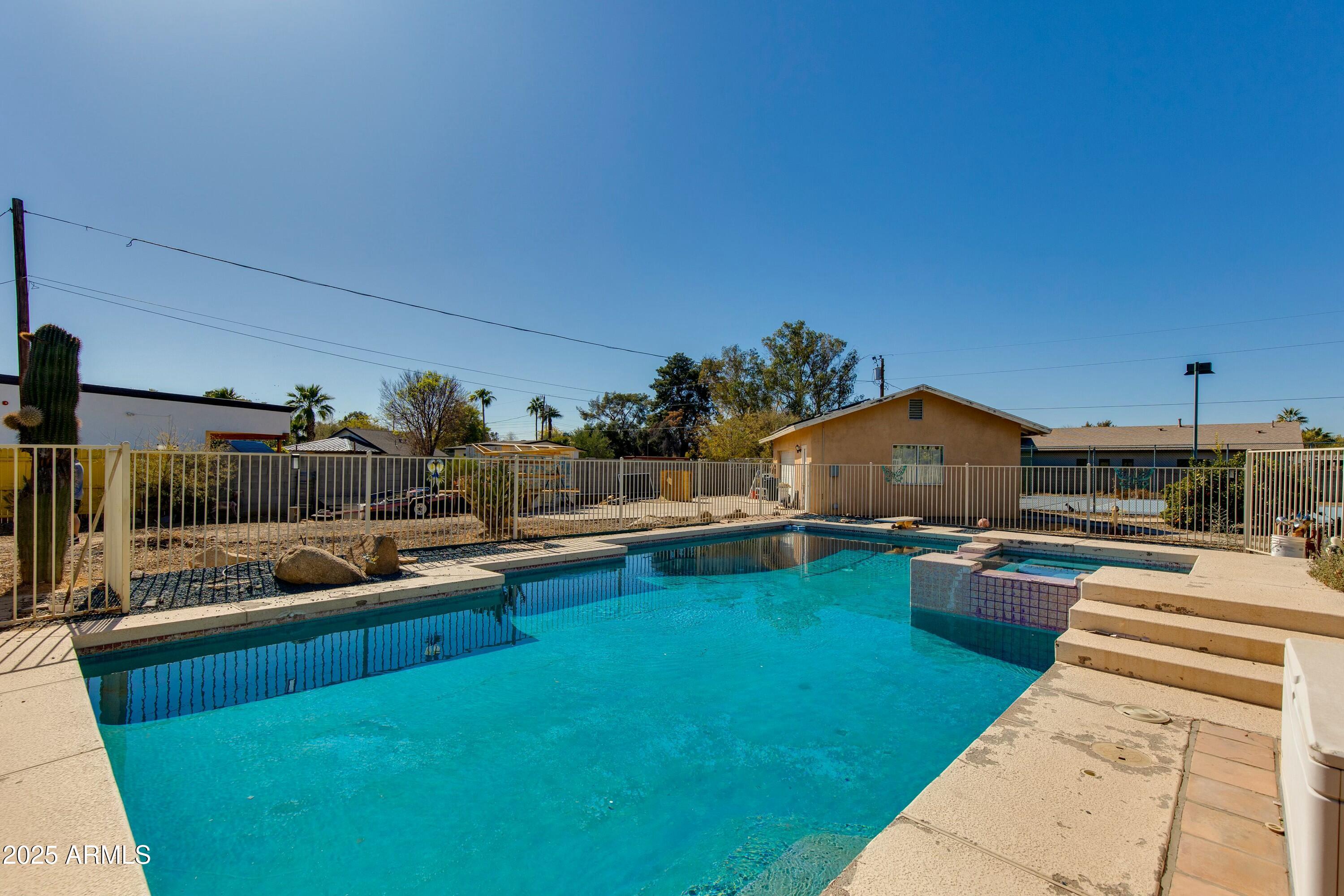 11440 N 66th Street