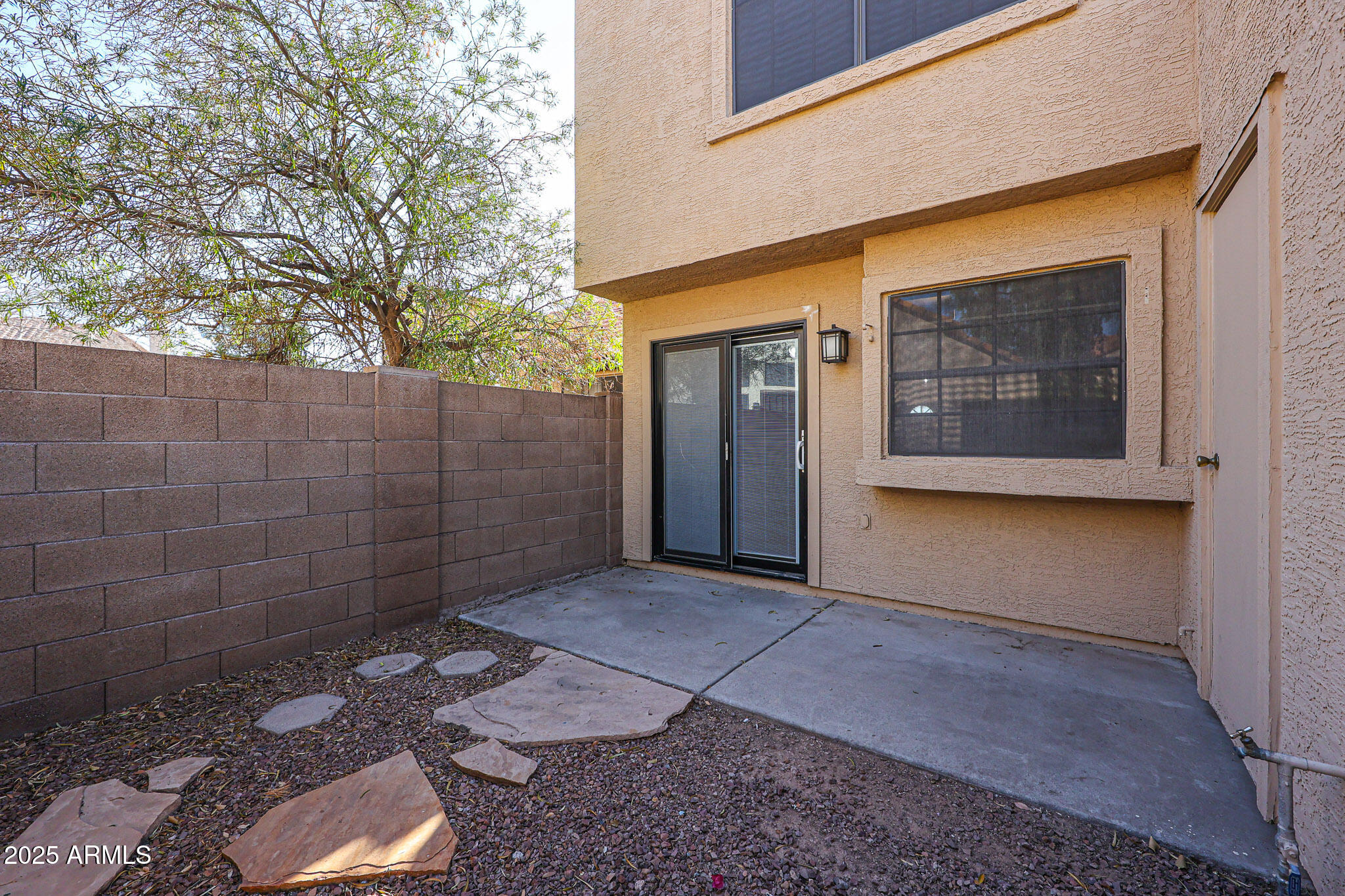 921 W UNIVERSITY Drive 1099