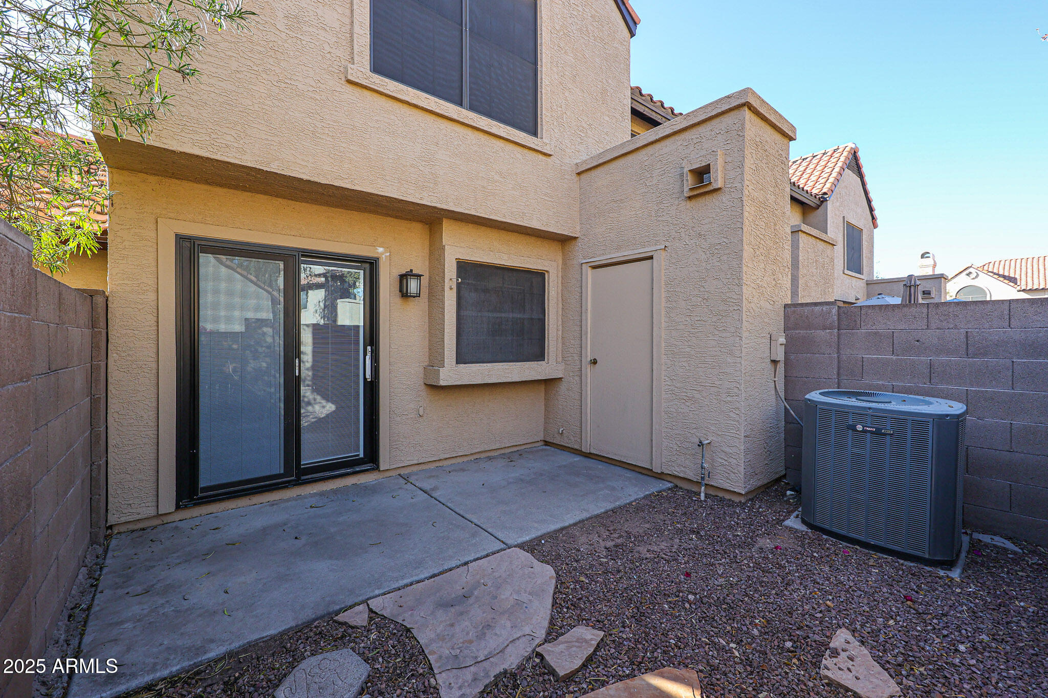 921 W UNIVERSITY Drive 1099