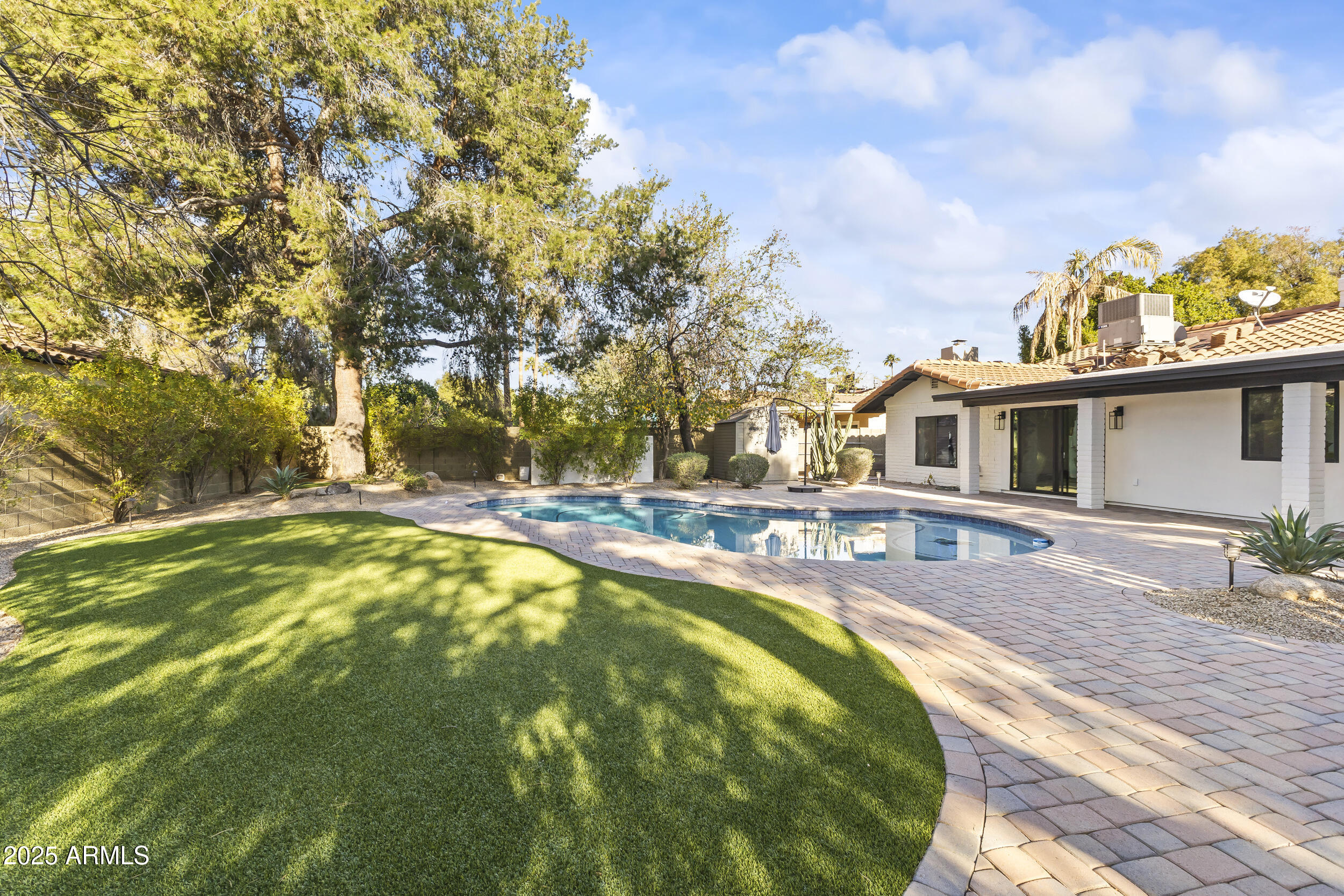 7607 E CHARTER OAK Road