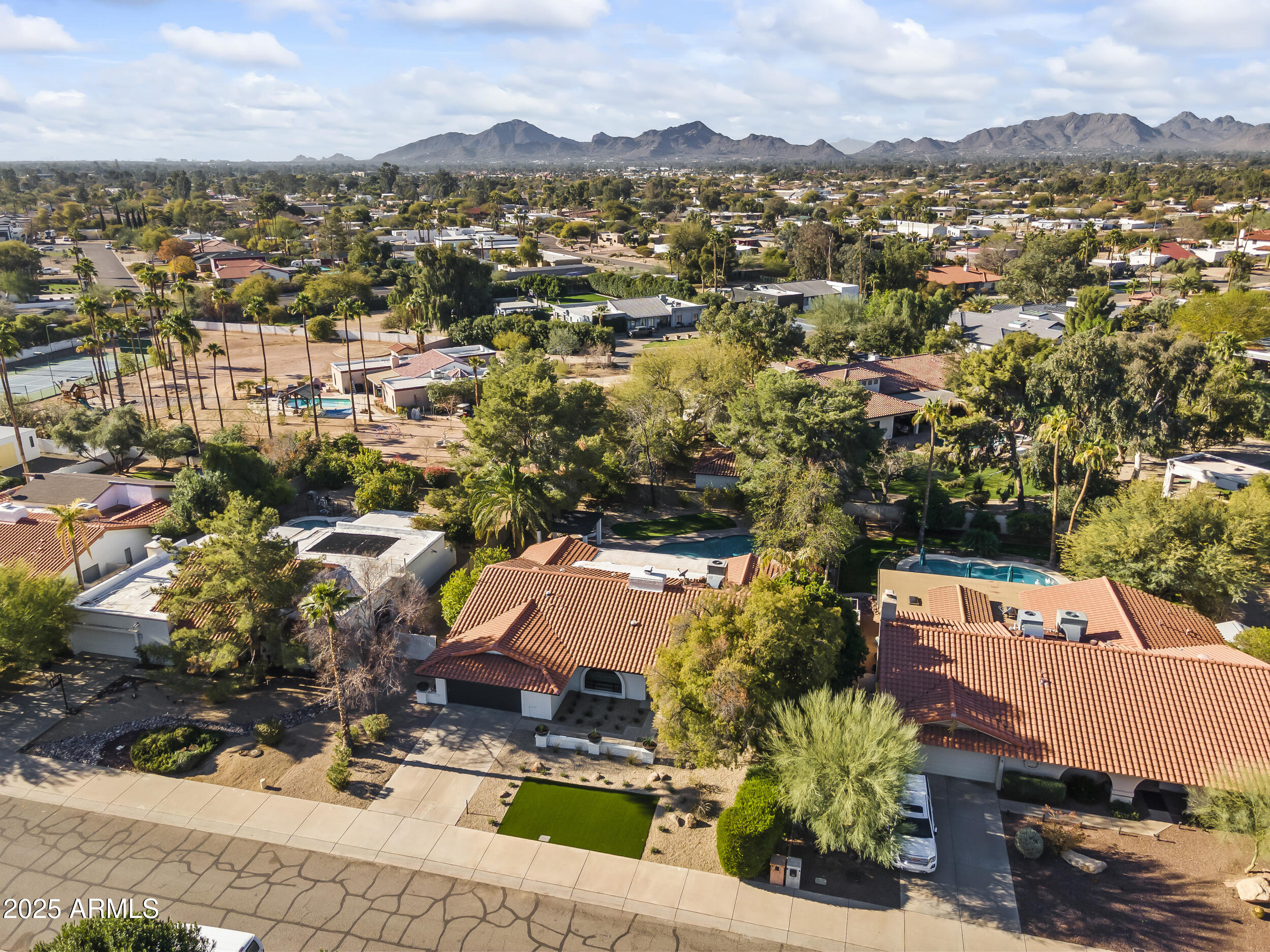 7607 E CHARTER OAK Road