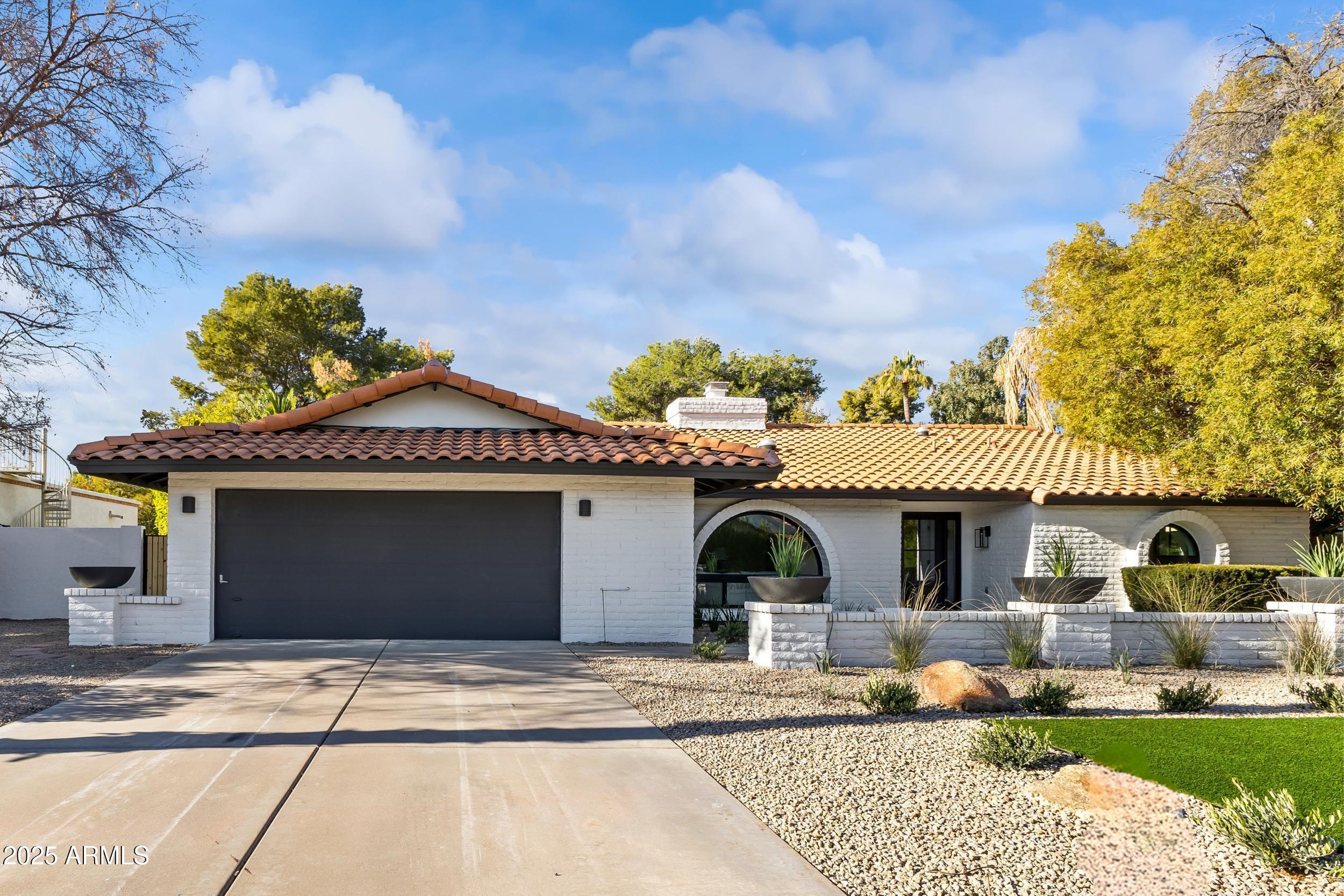 7607 E CHARTER OAK Road