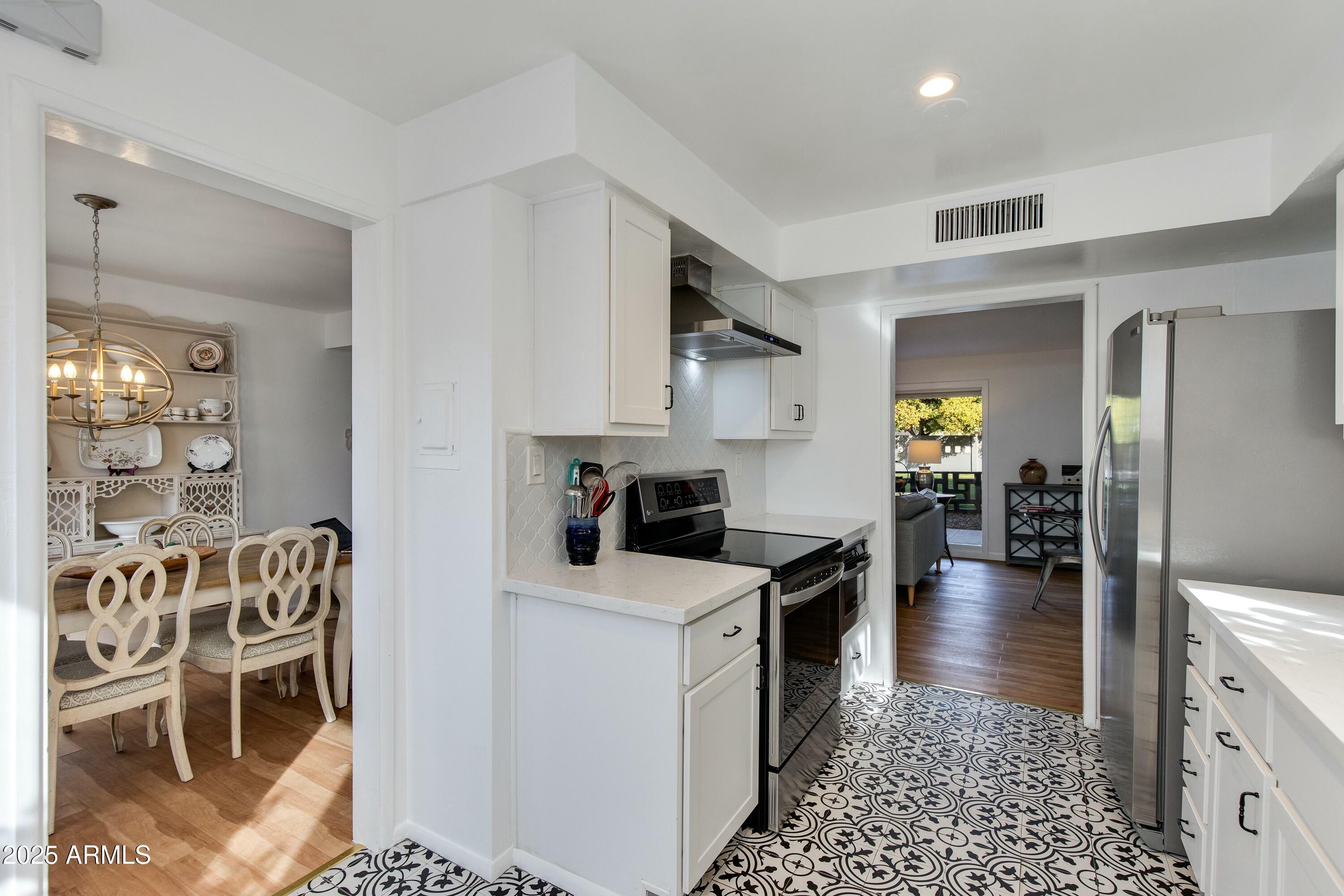 5150 N 20TH Street, 111