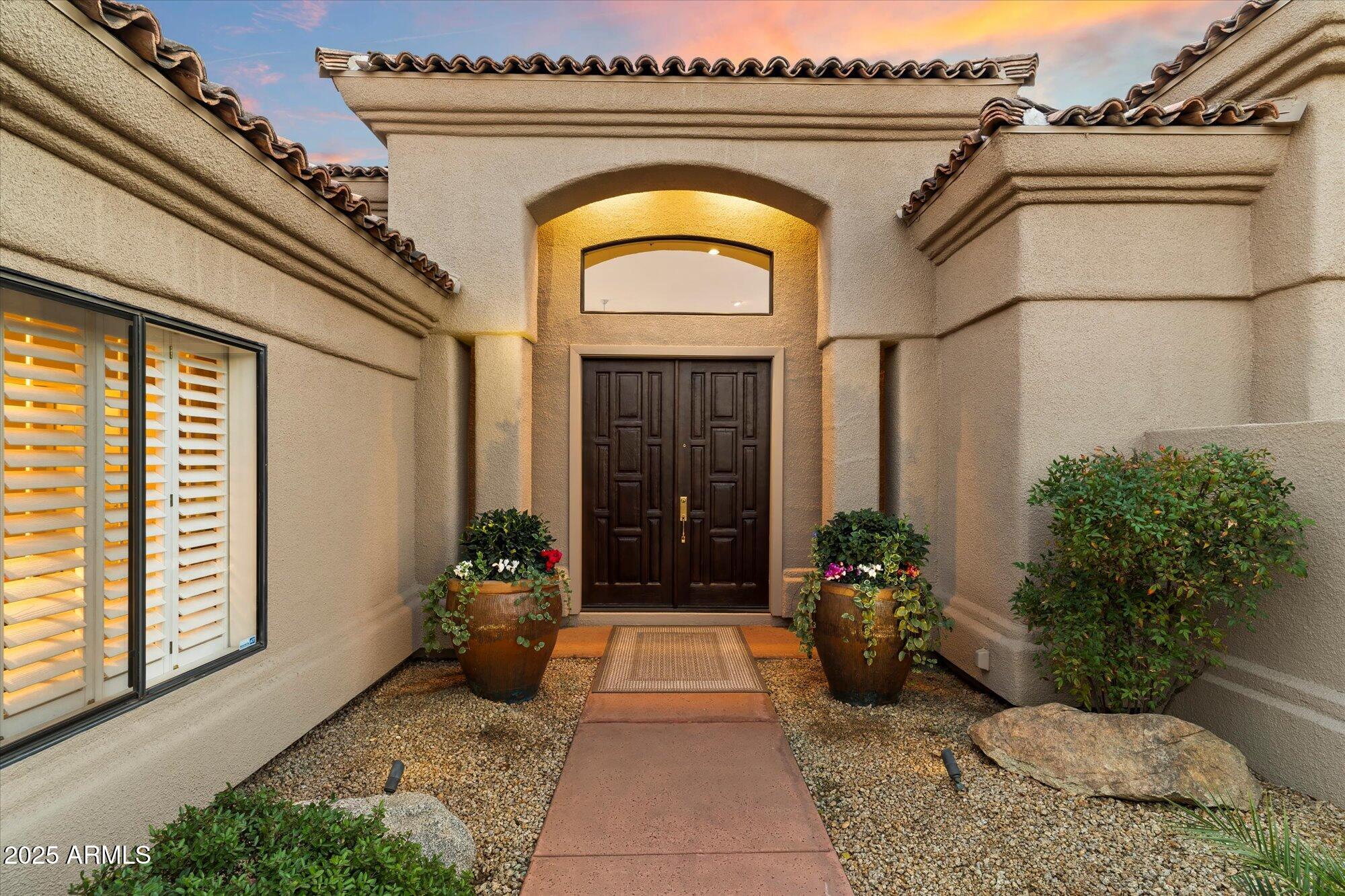 7327 E VIA ESTRELLA Avenue