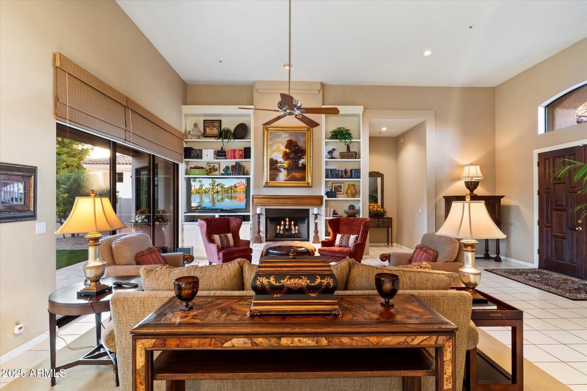 7327 E VIA ESTRELLA Avenue