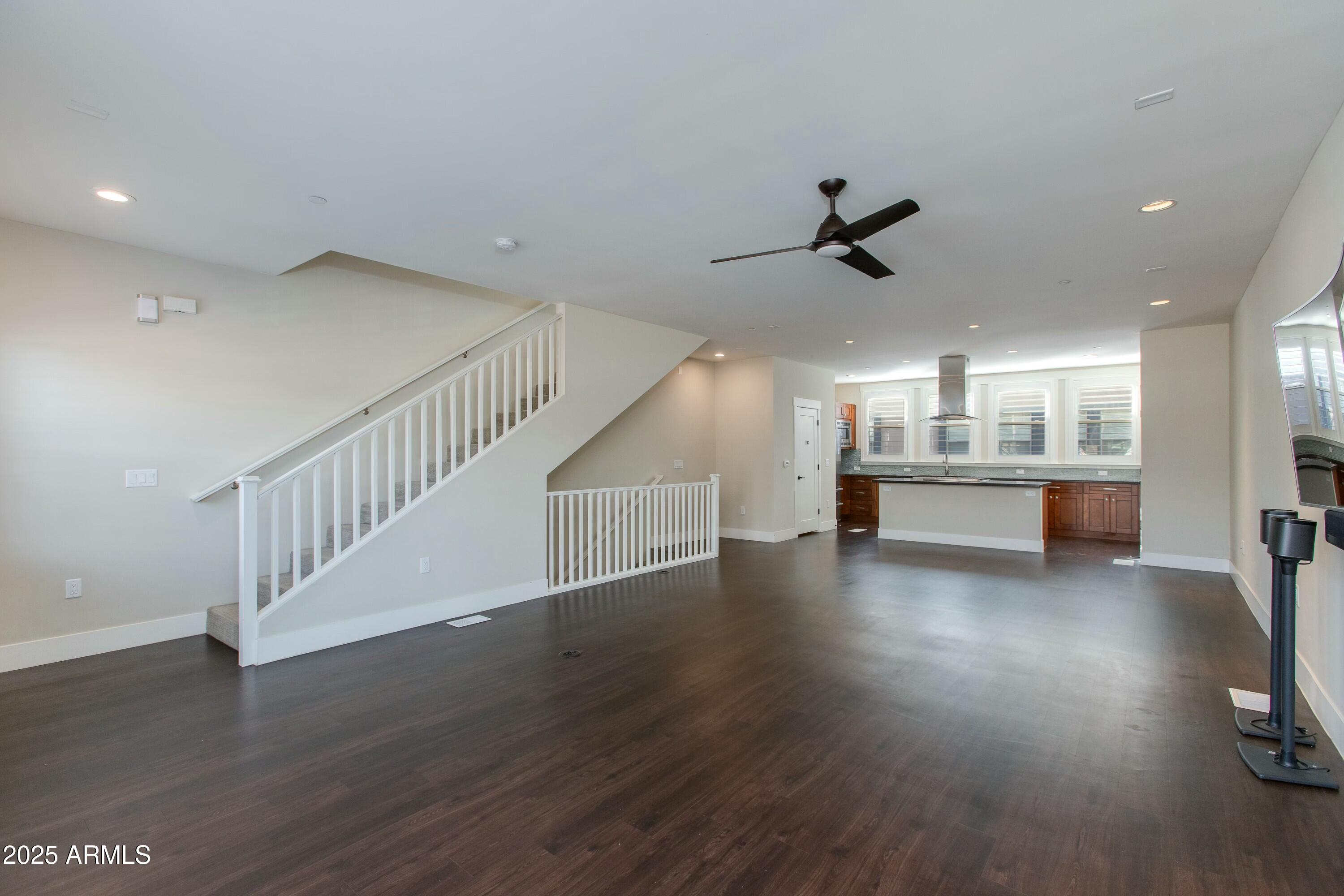 1400 E BETHANY HOME Road, 27