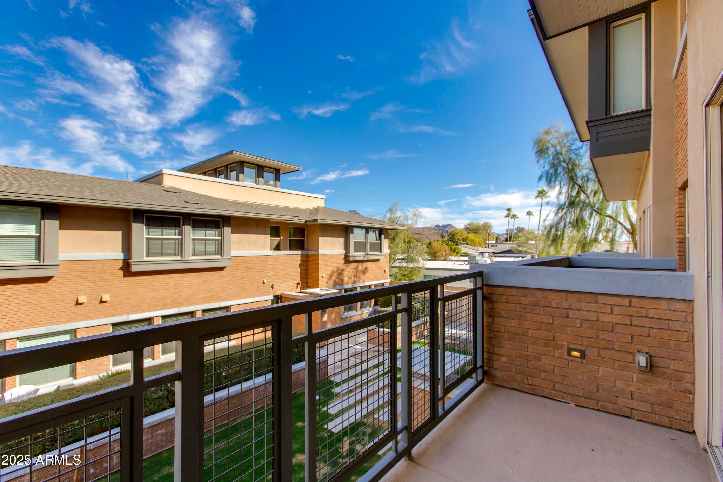 1400 E BETHANY HOME Road, 27