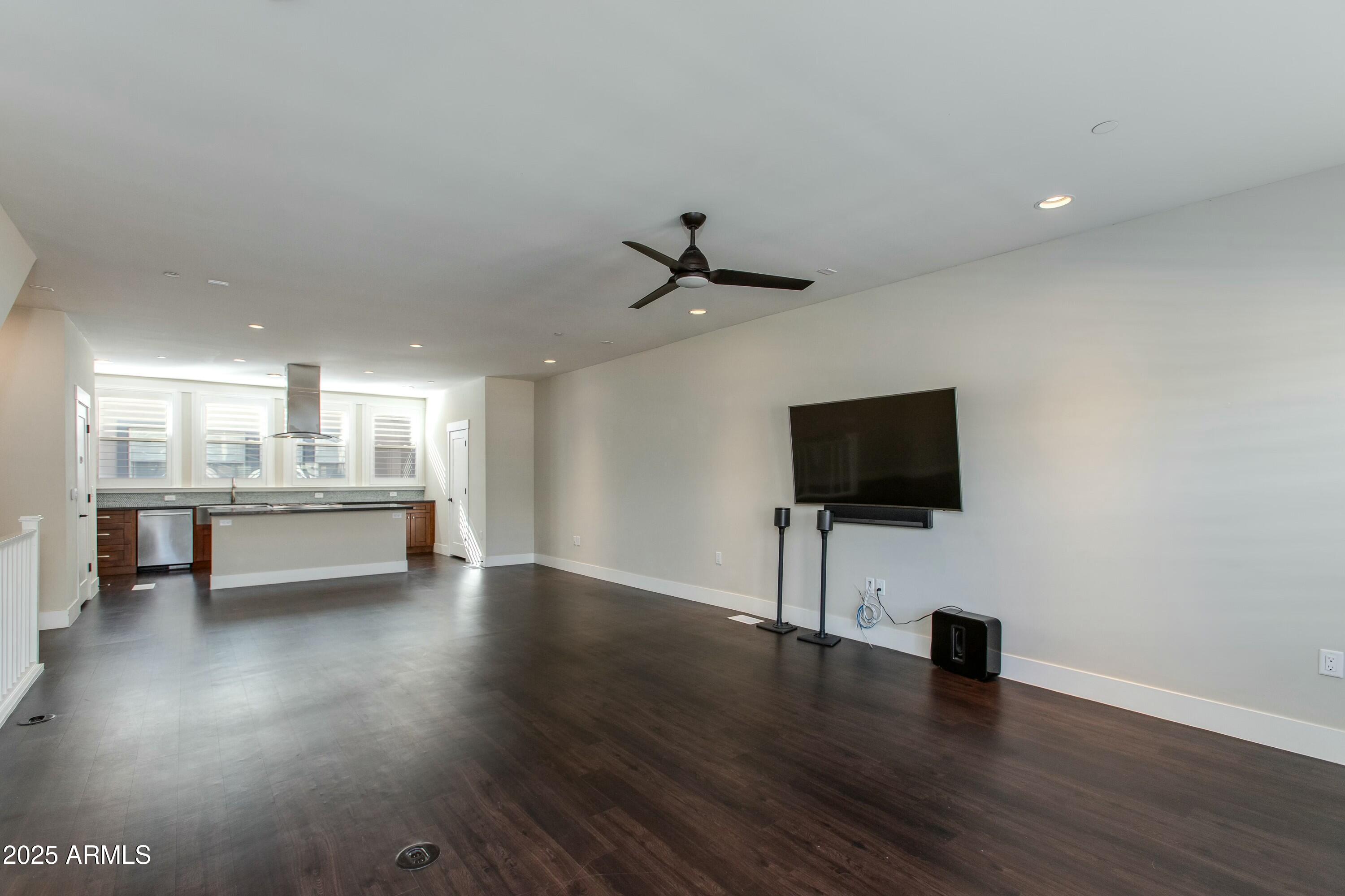 1400 E BETHANY HOME Road, 27