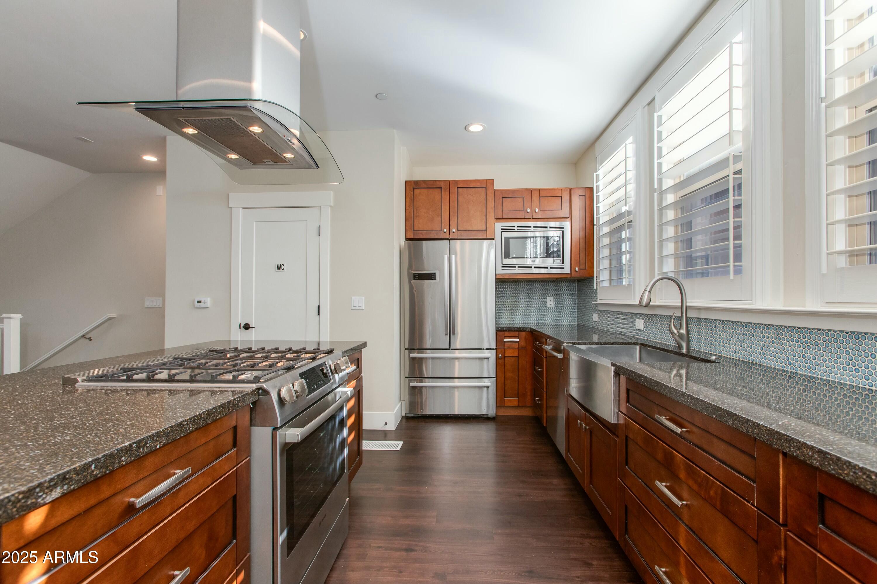 1400 E BETHANY HOME Road, 27