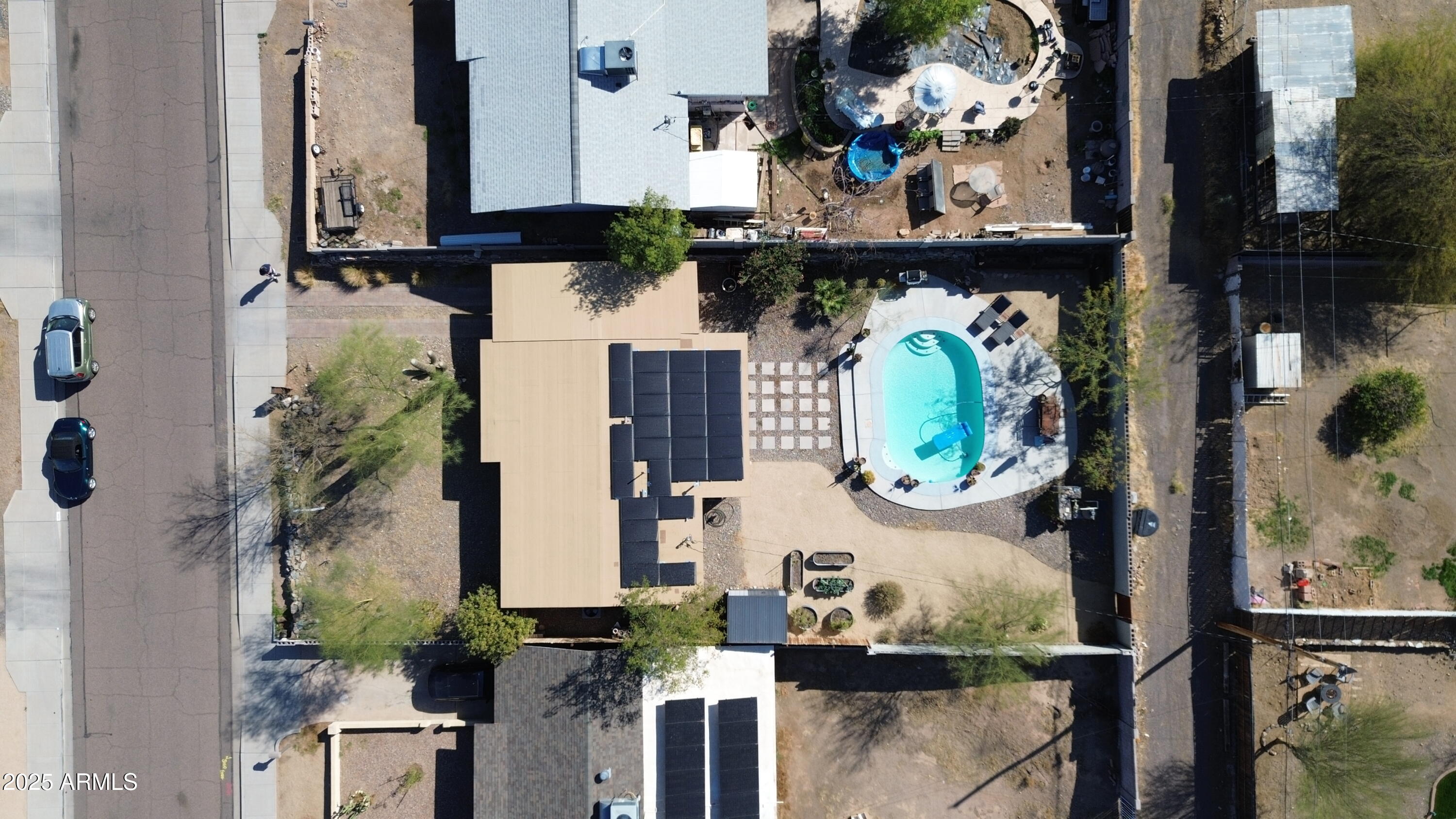 1515 E SUNNYSLOPE Lane