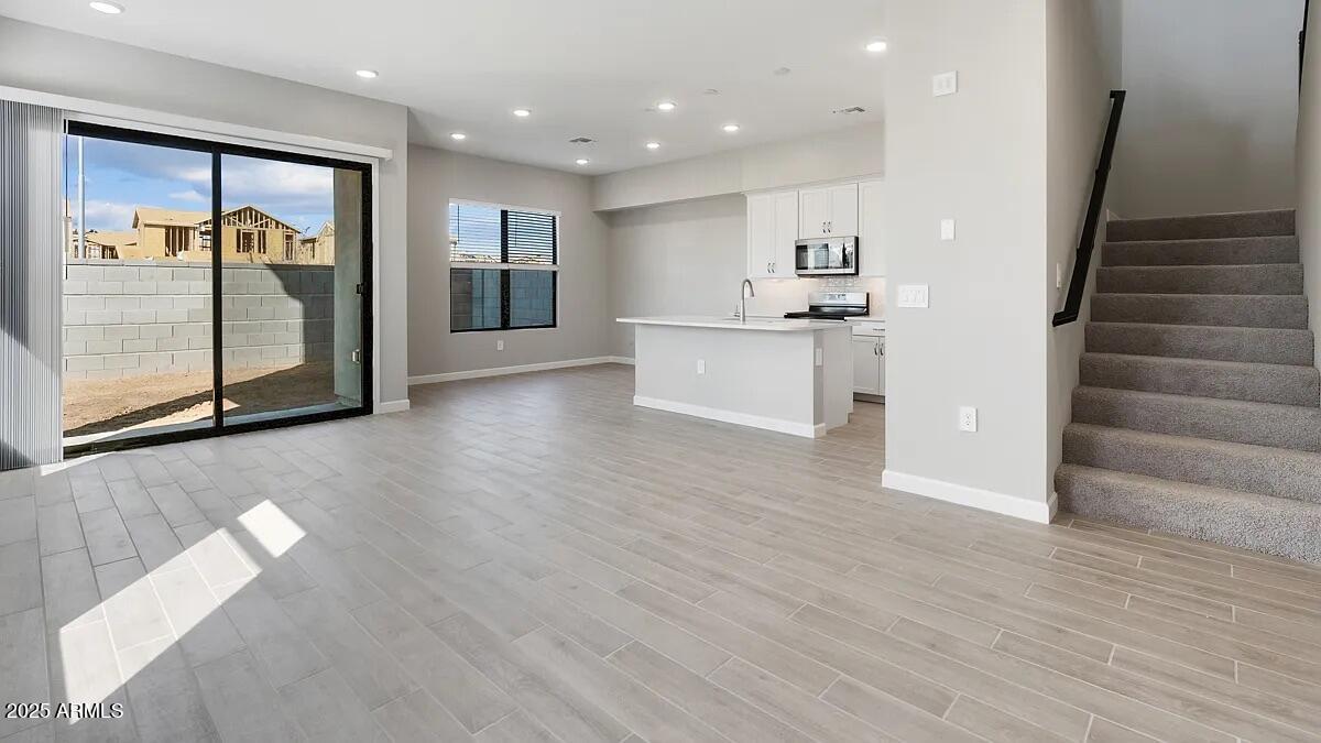 5010 E ANDERSON Drive