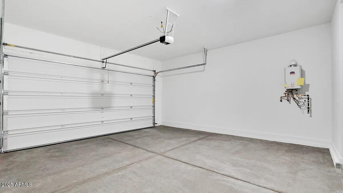 5010 E ANDERSON Drive