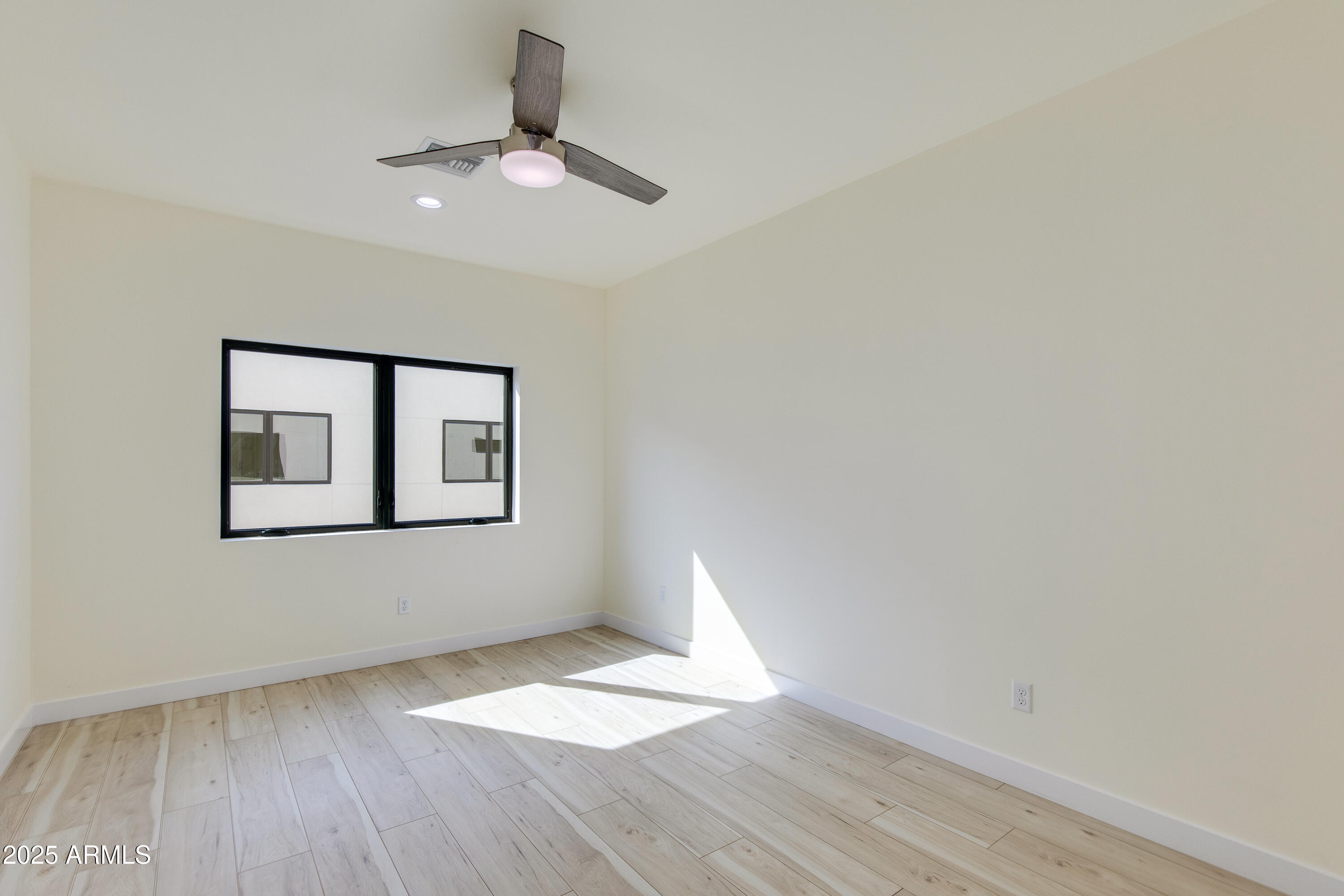 430 S Roosevelt Street