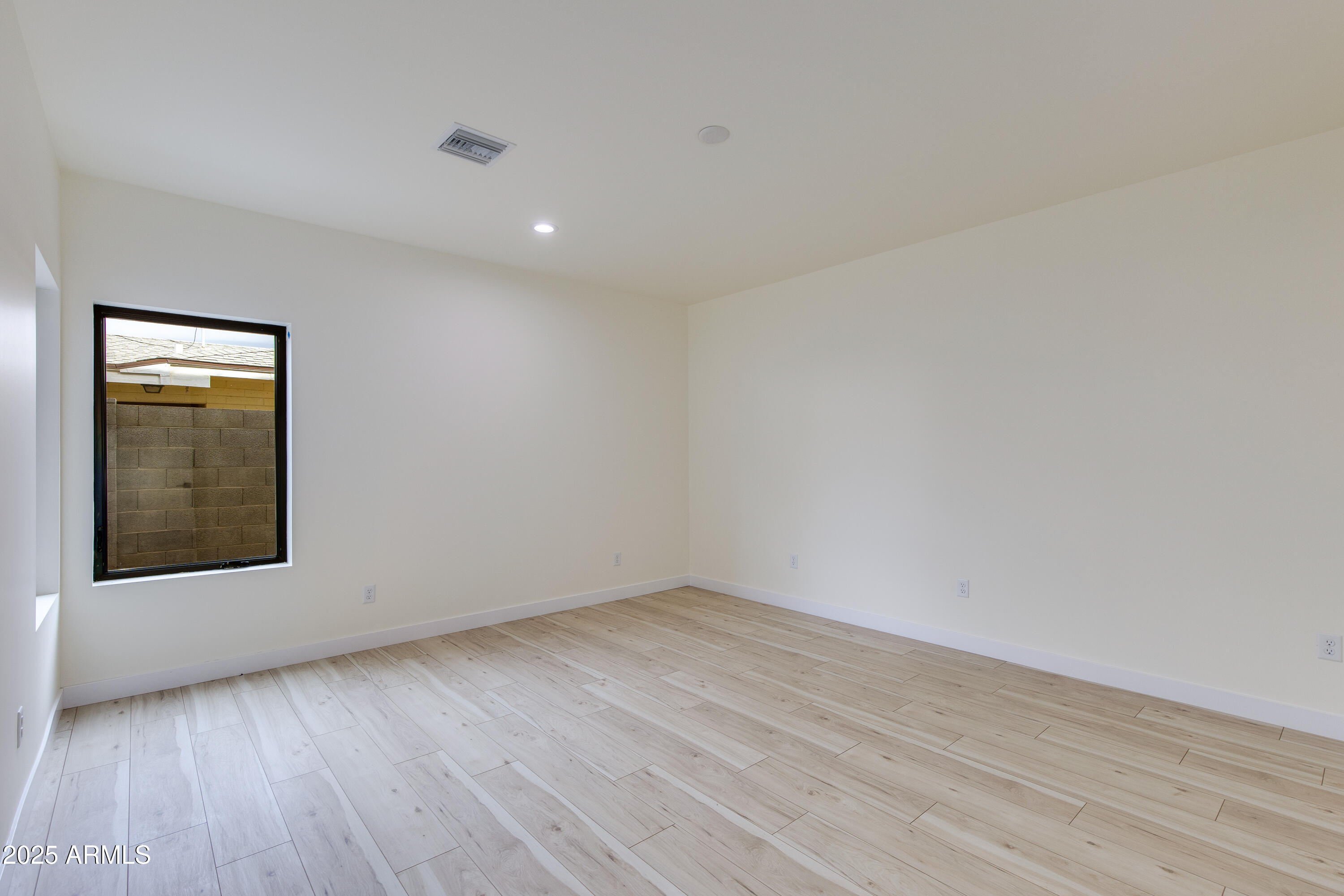 430 S Roosevelt Street