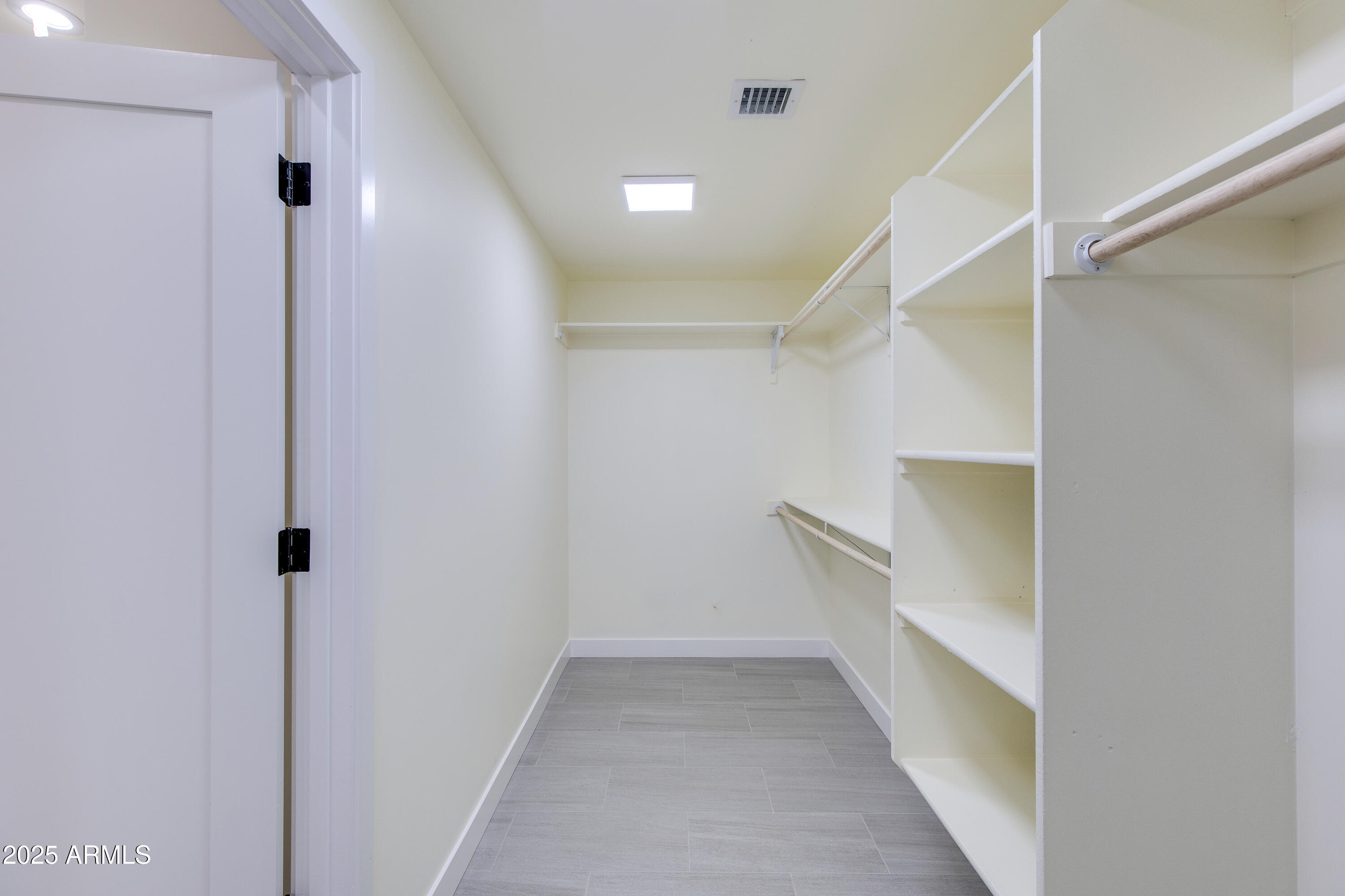 430 S Roosevelt Street