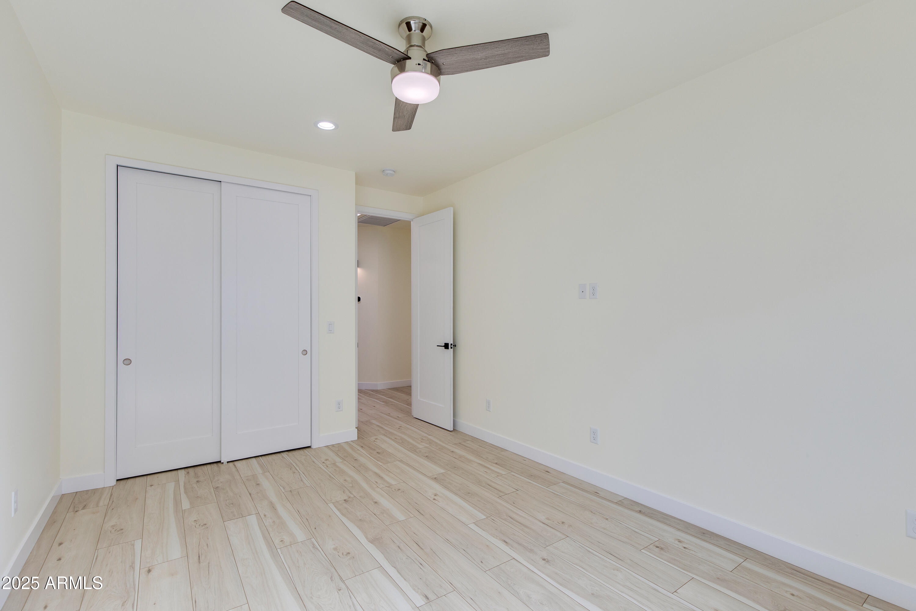 430 S Roosevelt Street