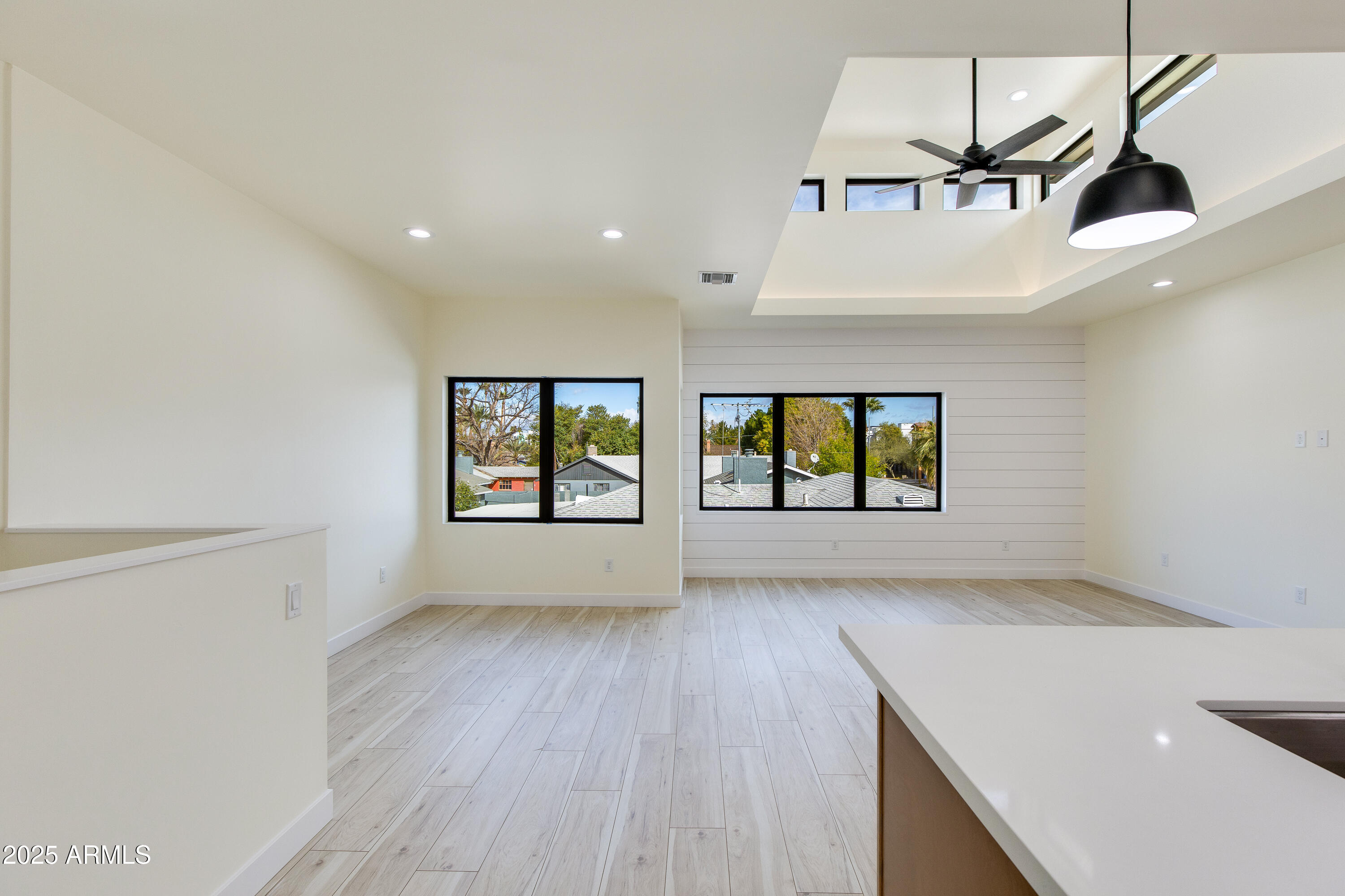 430 S Roosevelt Street