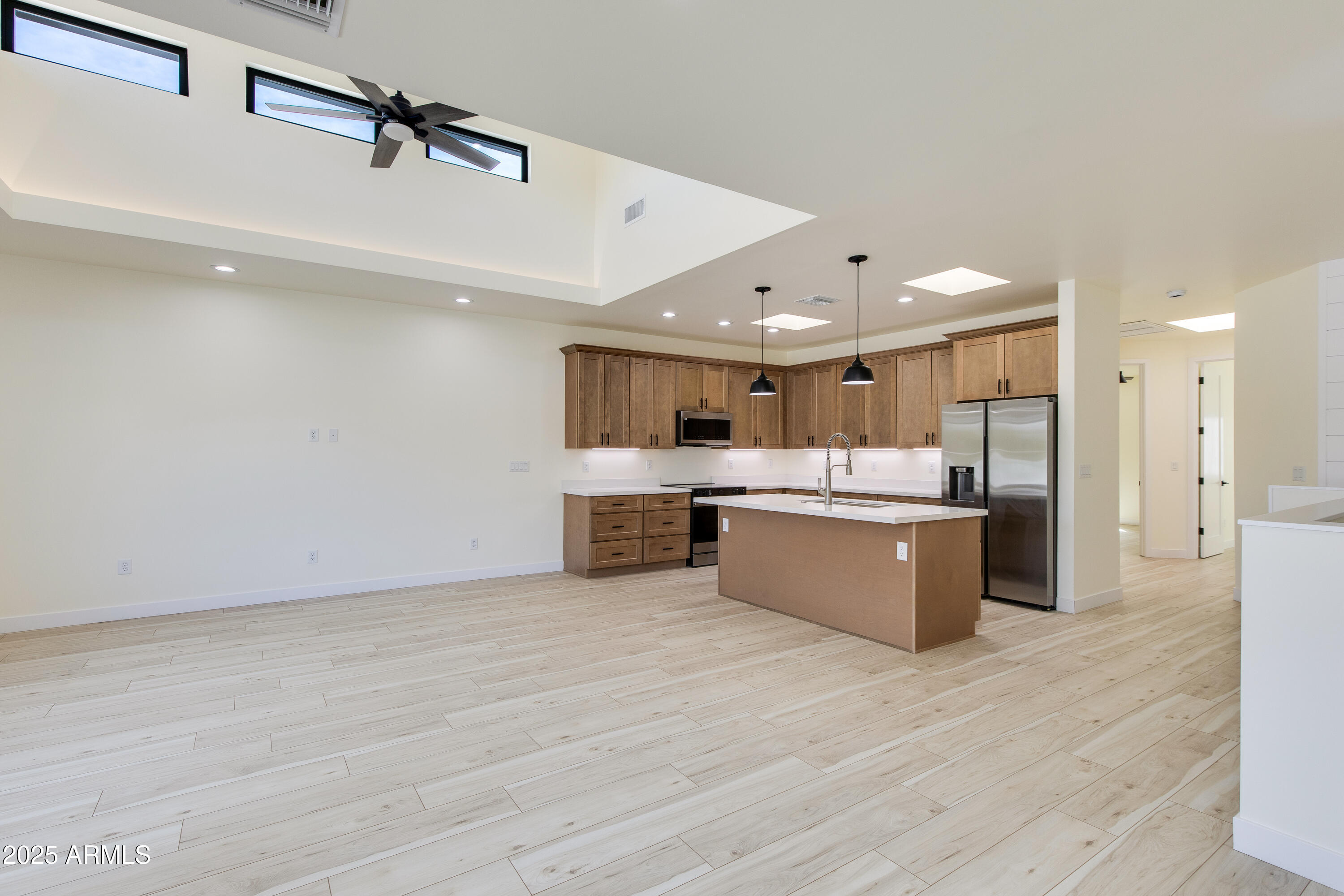 430 S Roosevelt Street