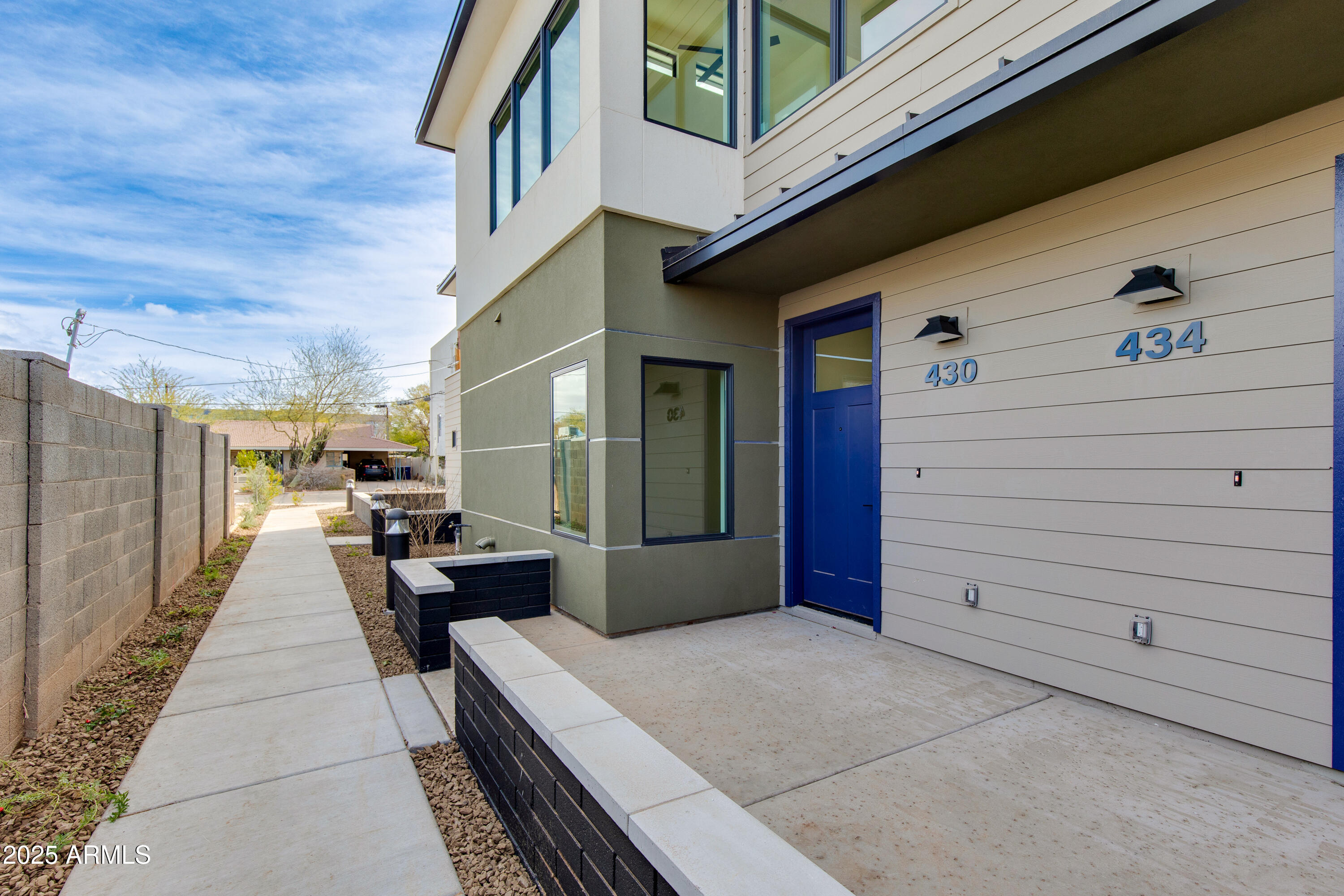 430 S Roosevelt Street