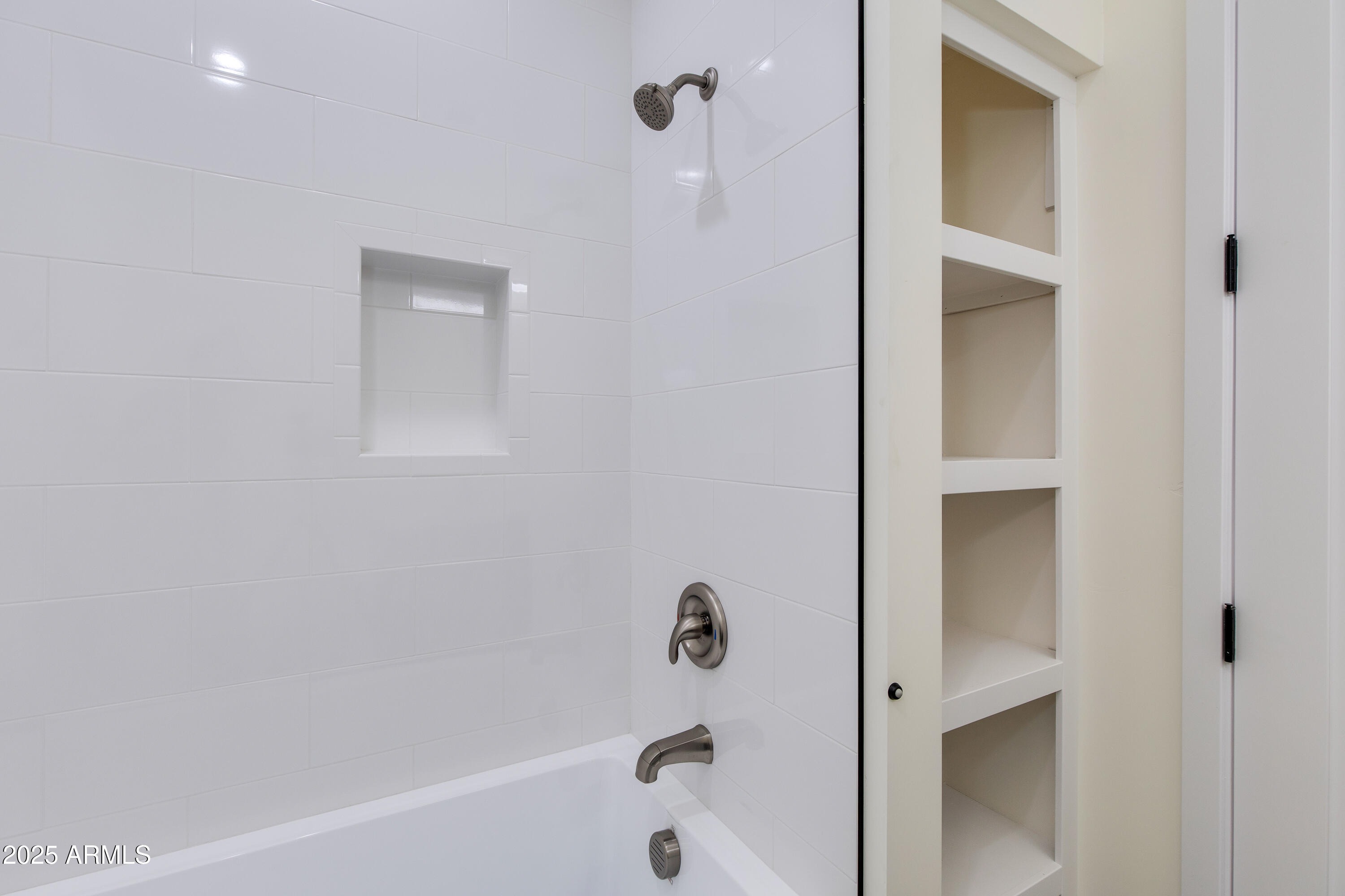 430 S Roosevelt Street