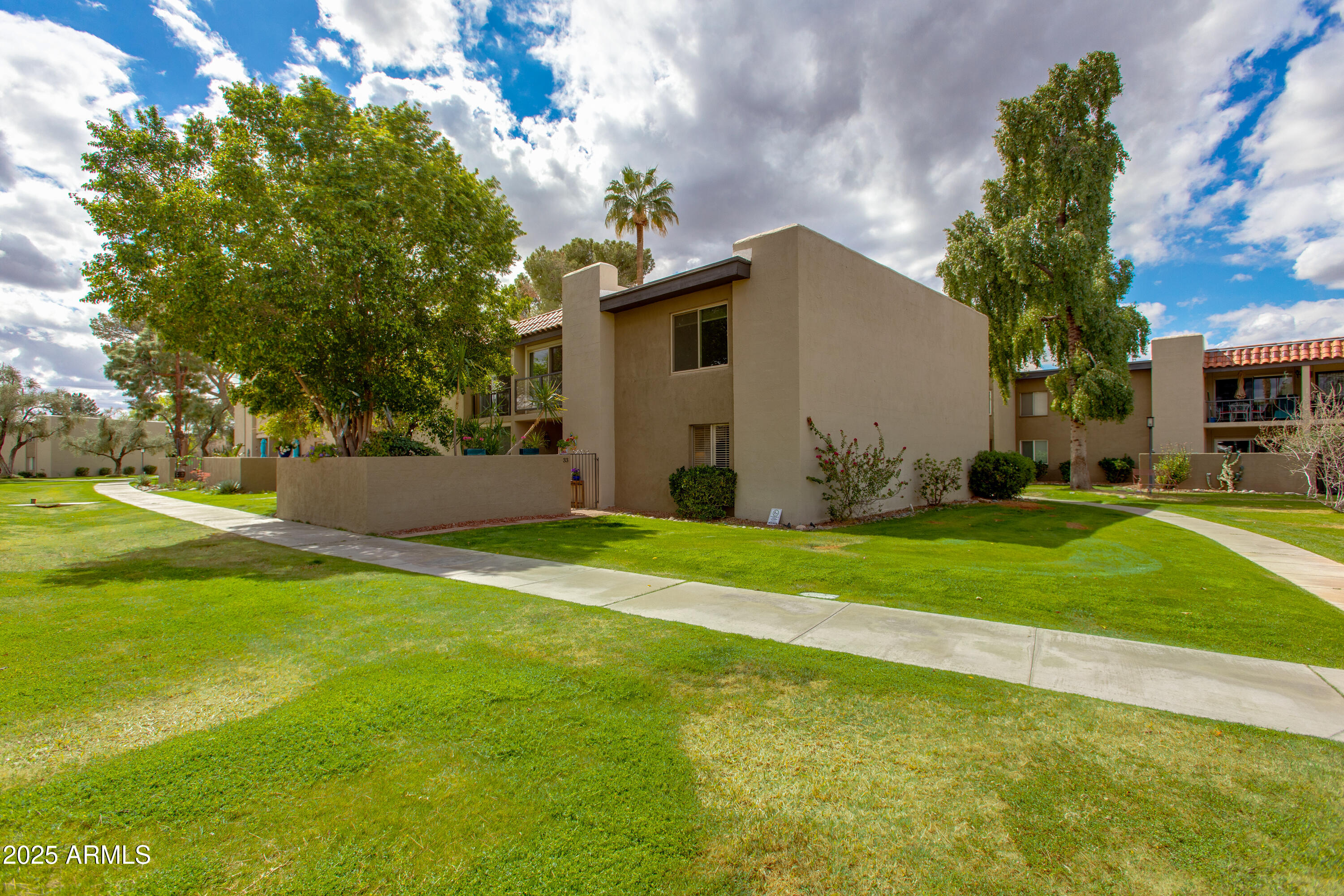 4201 E CAMELBACK Road, 34