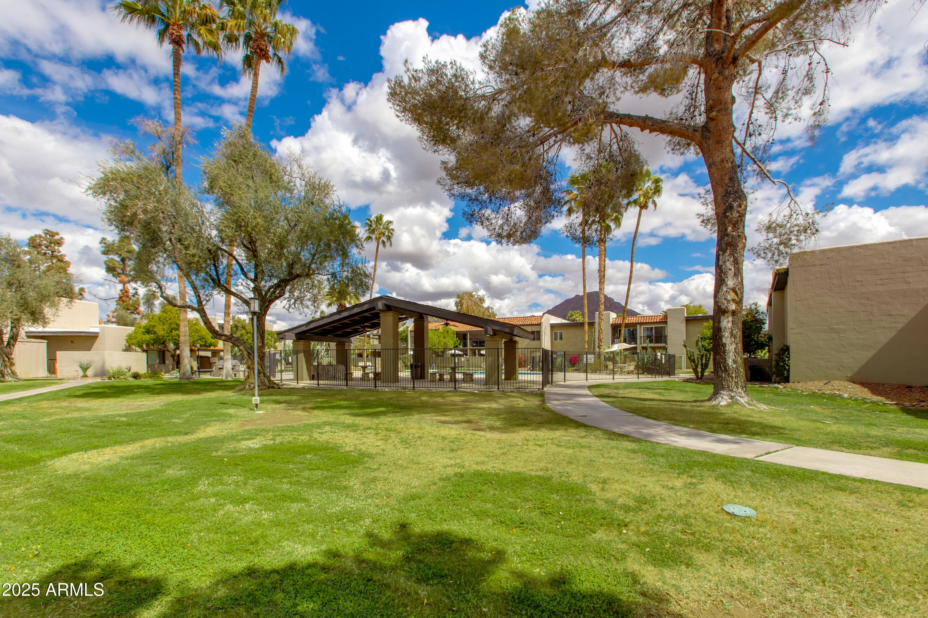 4201 E CAMELBACK Road, 34