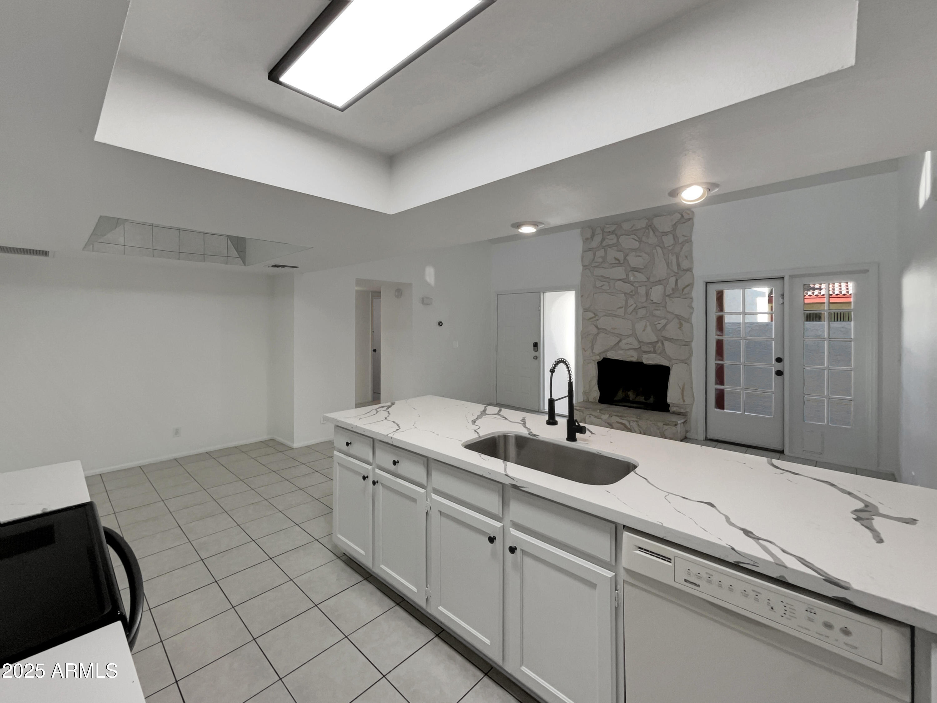 633 W SOUTHERN Avenue 1115