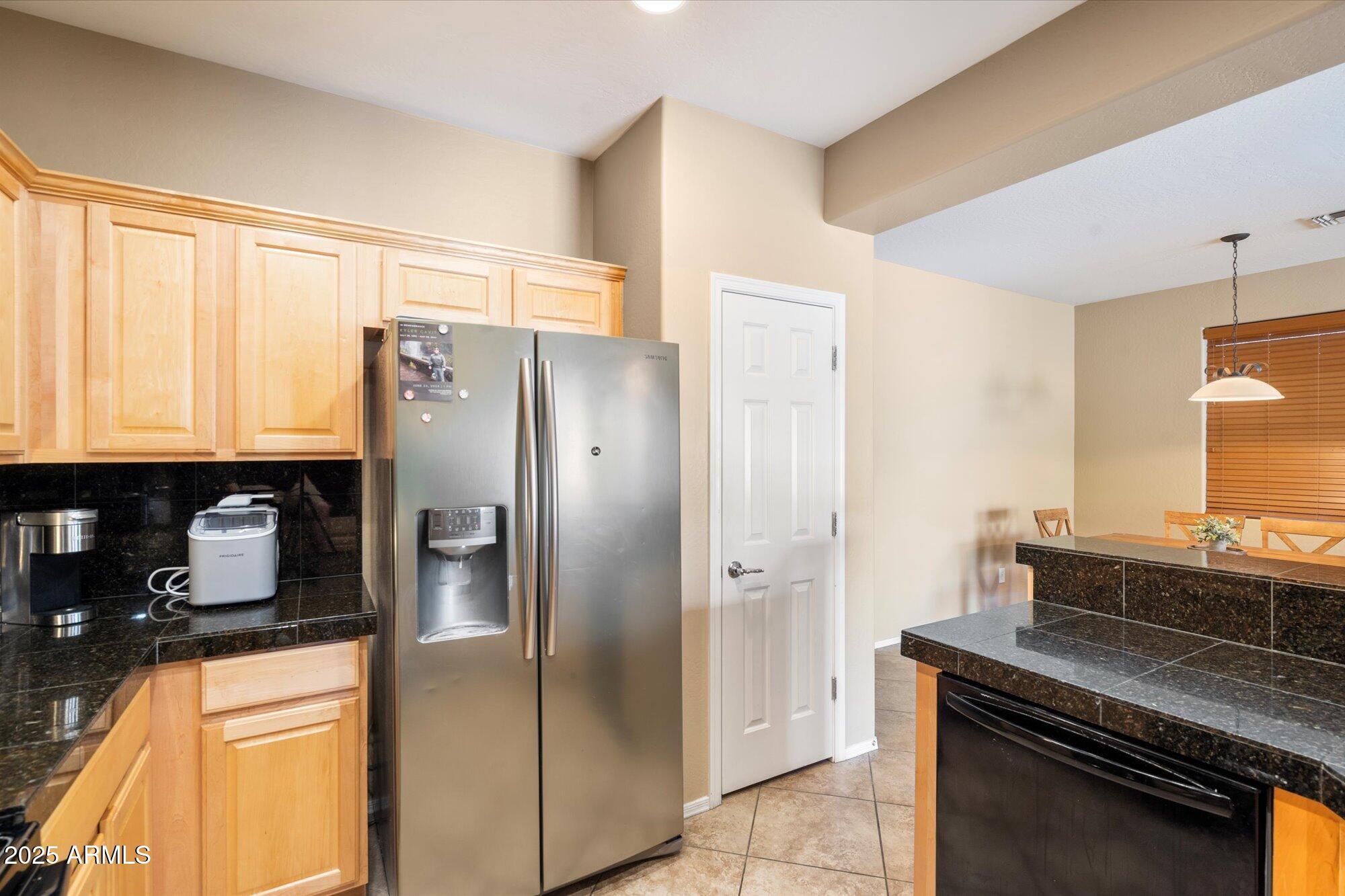 3734 W BLUE EAGLE Court