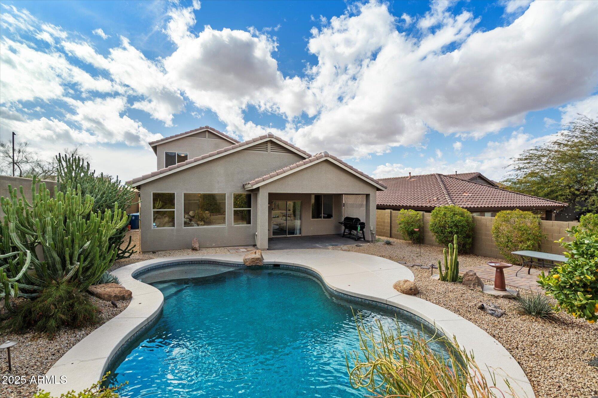 3734 W BLUE EAGLE Court