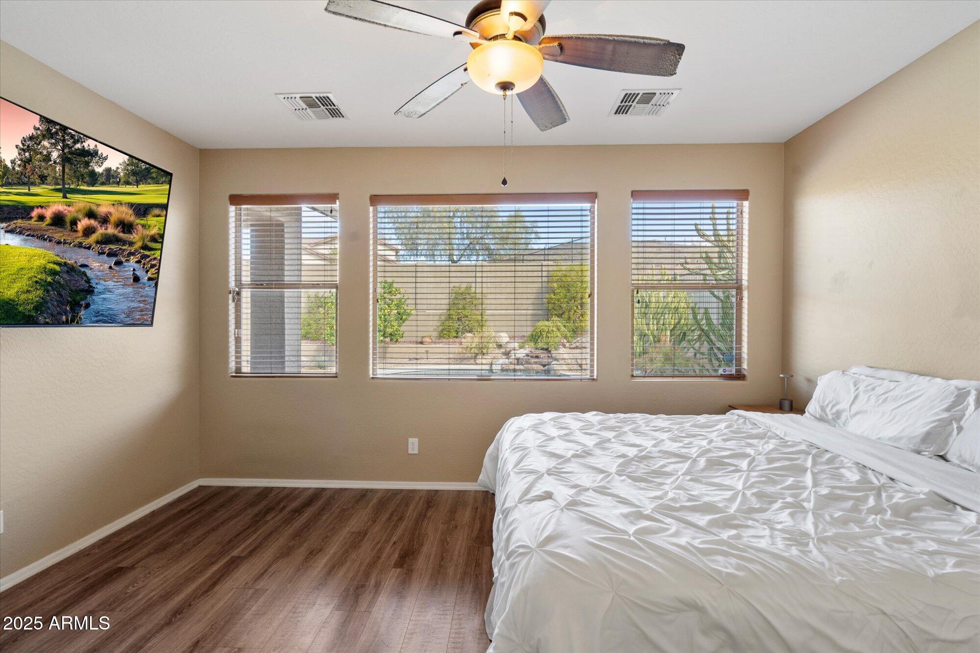 3734 W BLUE EAGLE Court
