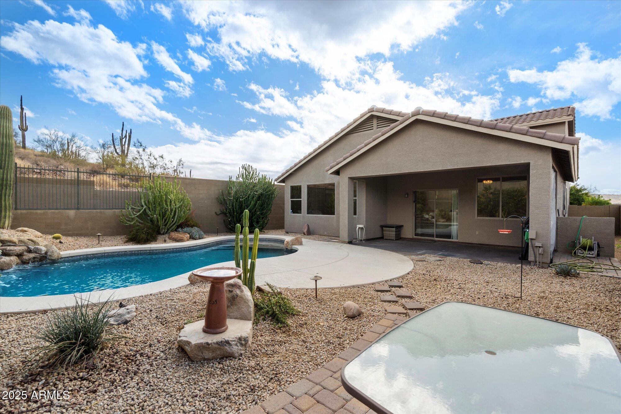 3734 W BLUE EAGLE Court
