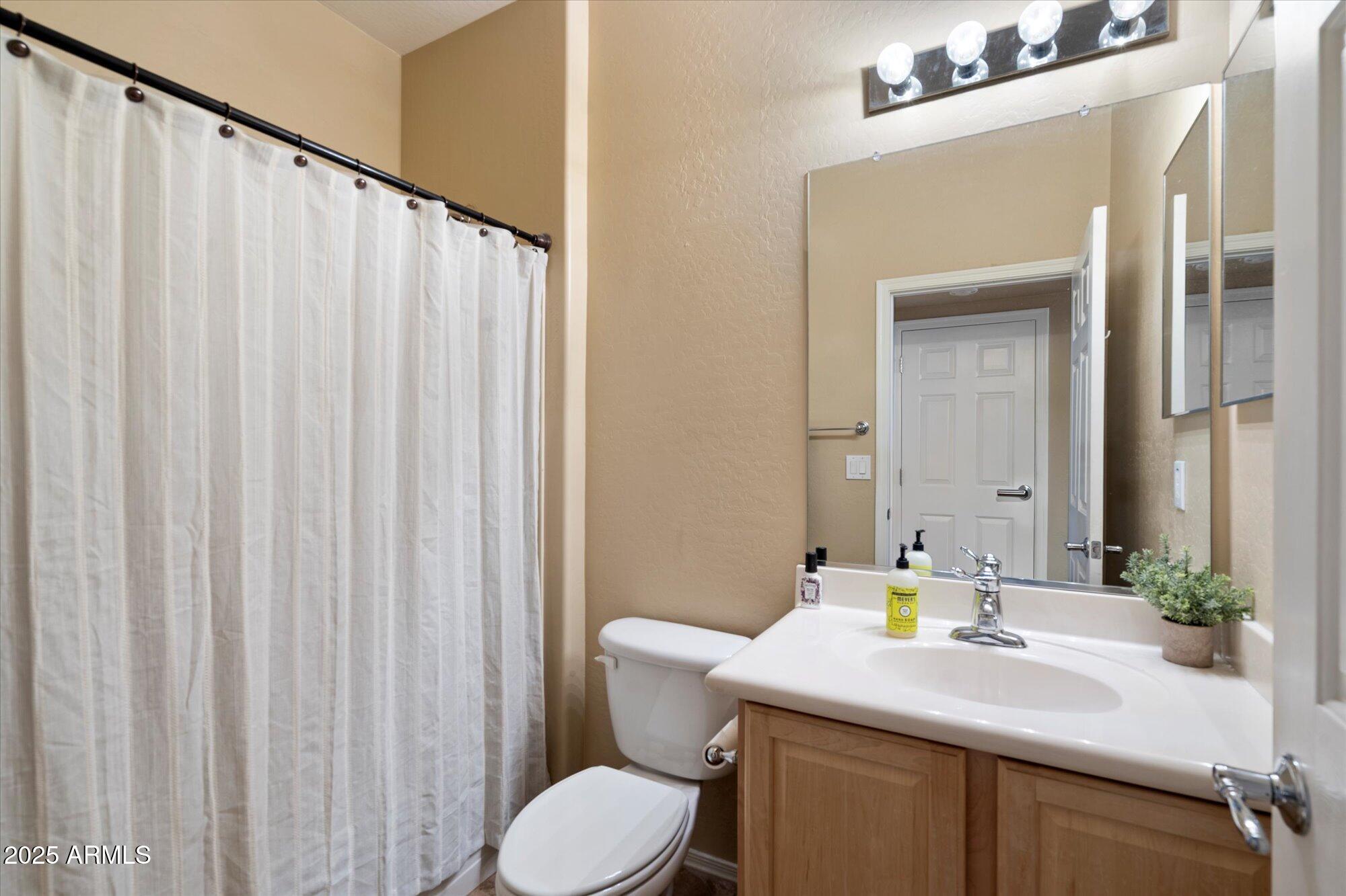 3734 W BLUE EAGLE Court