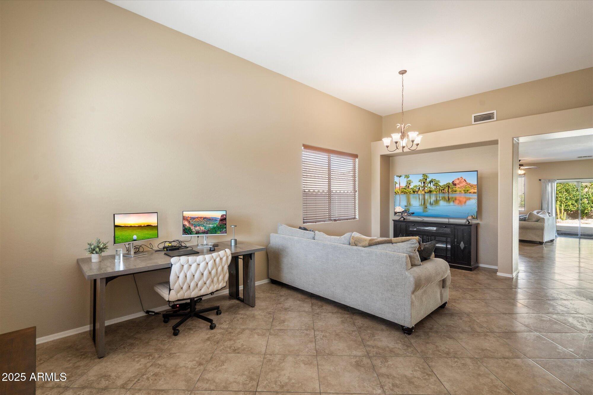 3734 W BLUE EAGLE Court