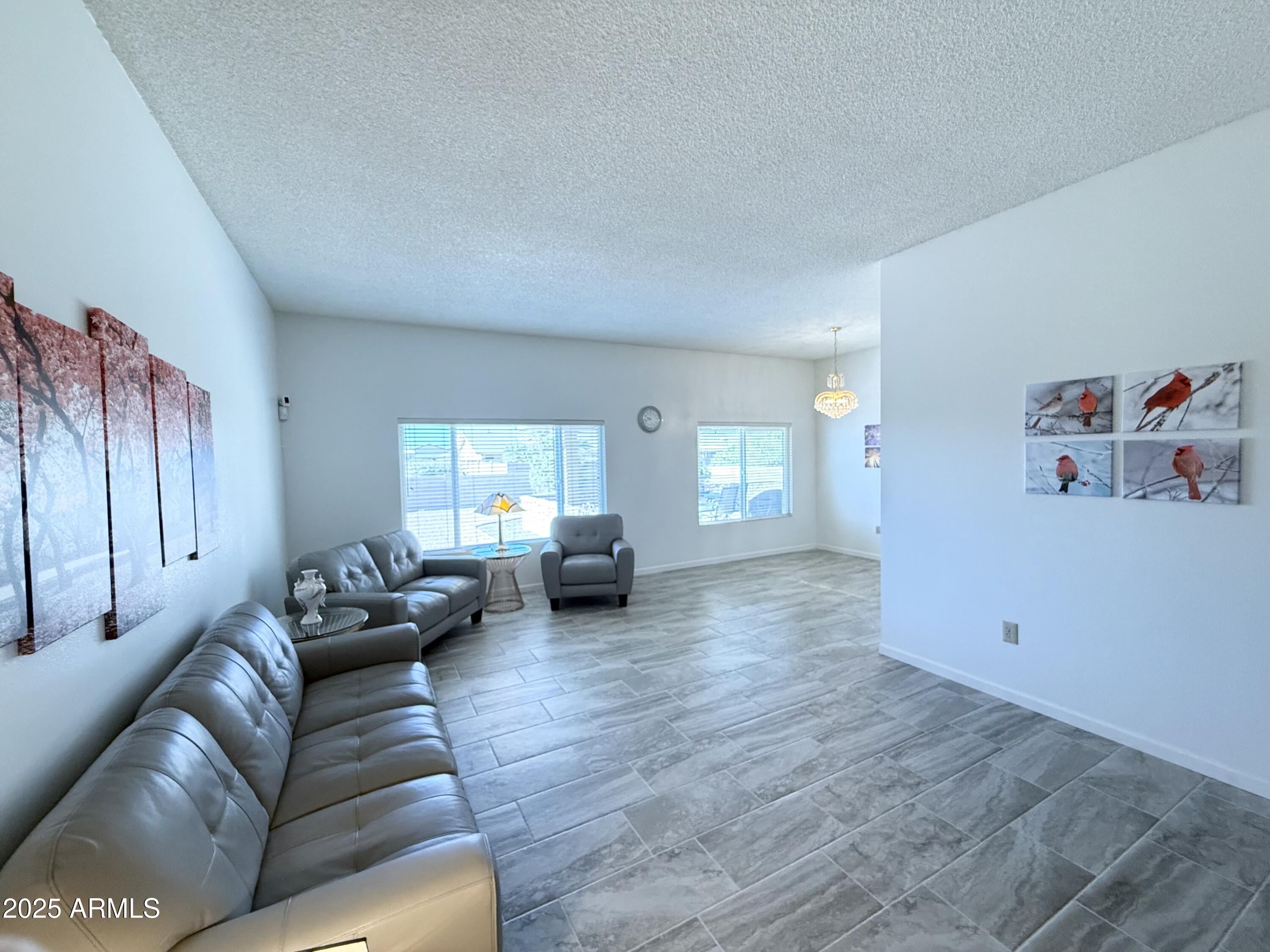 9429 W RAINTREE Drive