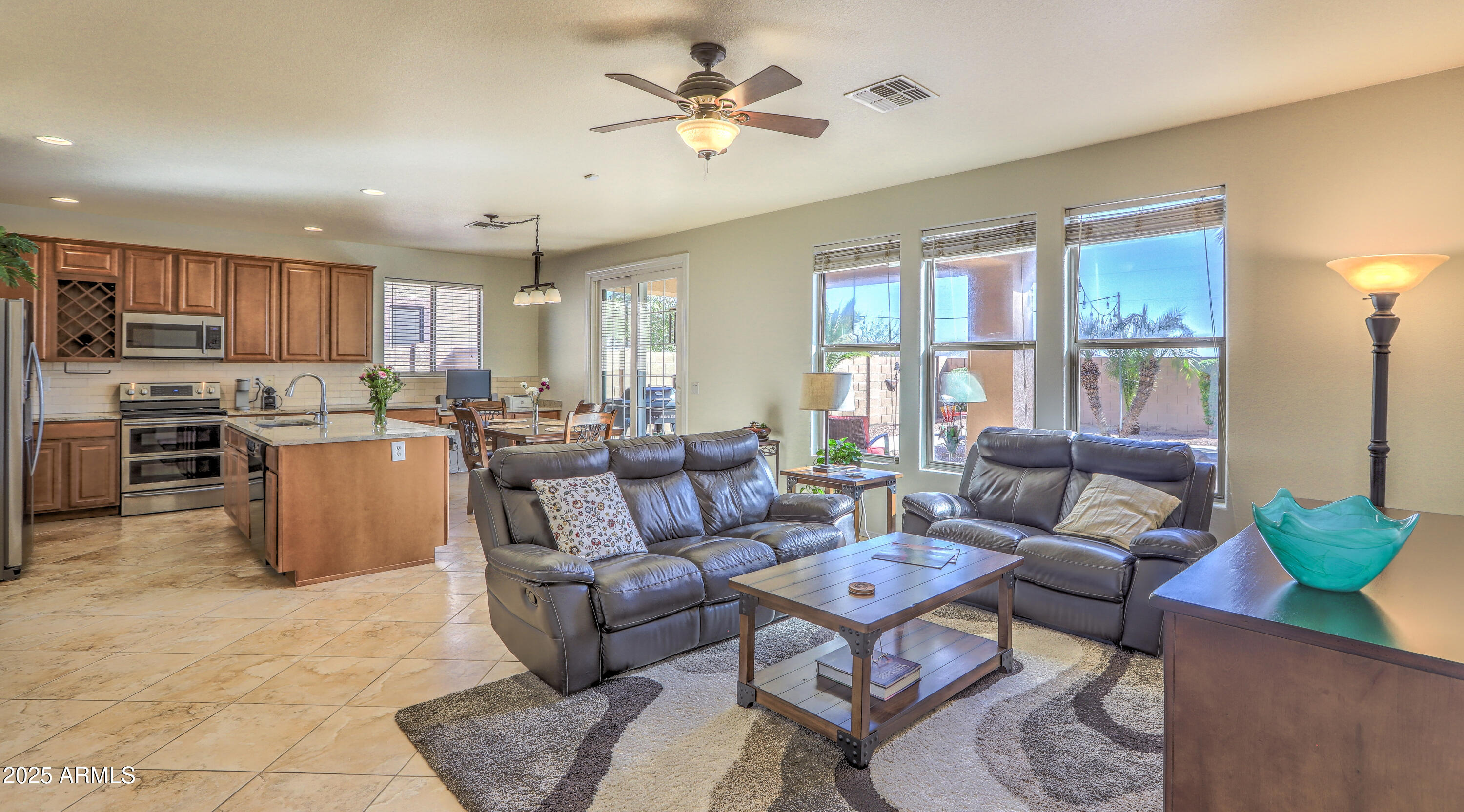 4273 E GLENEAGLE Drive