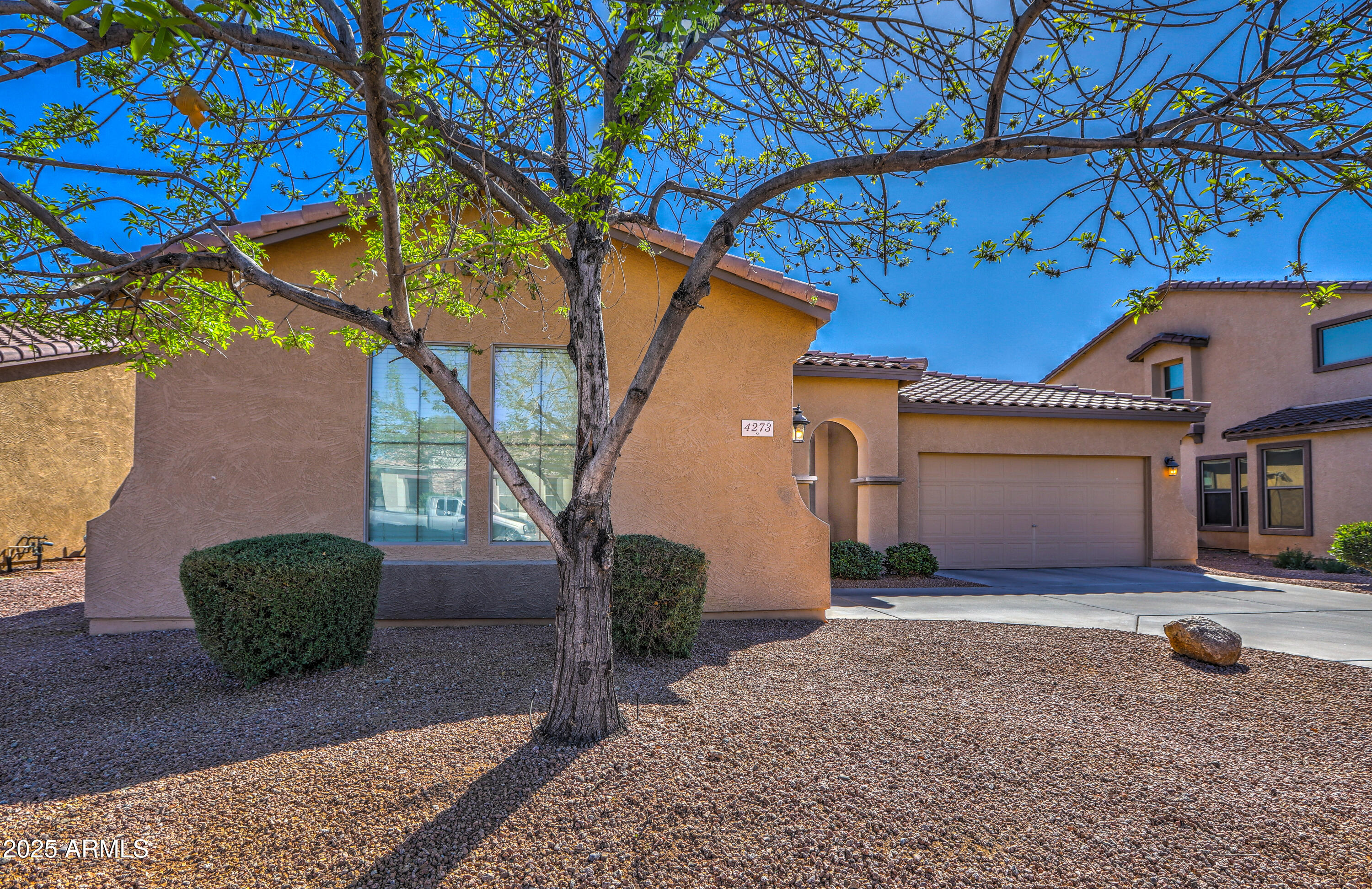 4273 E GLENEAGLE Drive