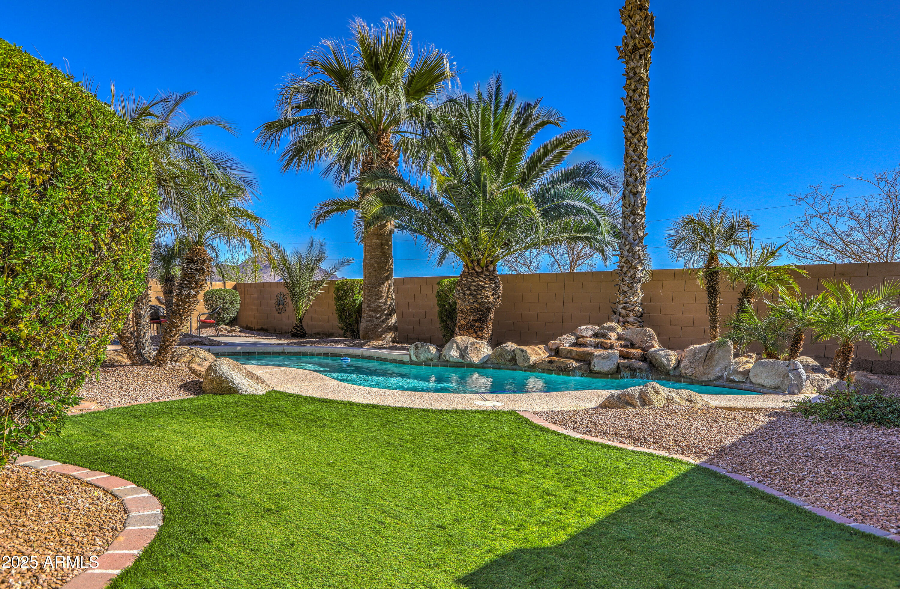 4273 E GLENEAGLE Drive