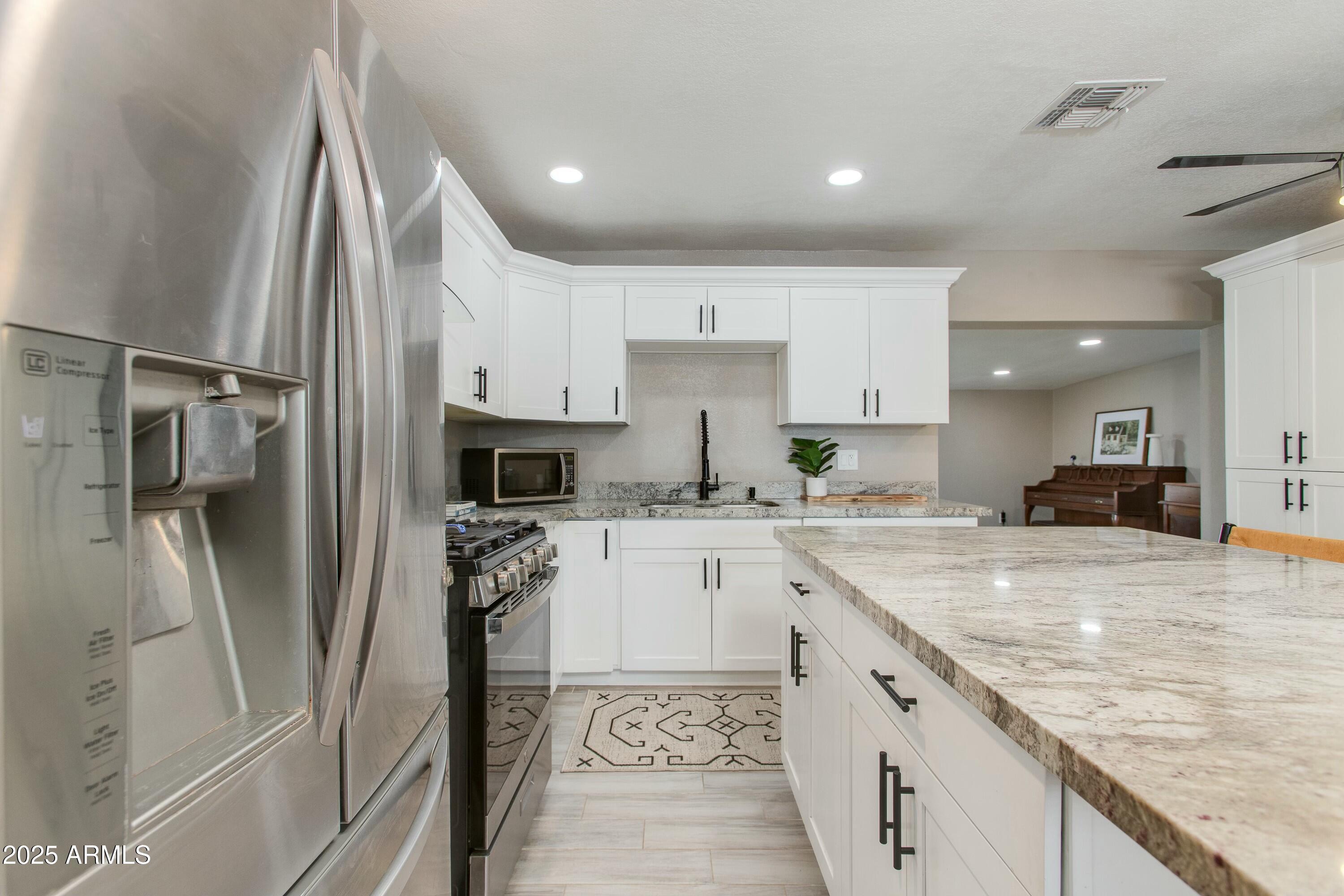 1716 N 32ND Place