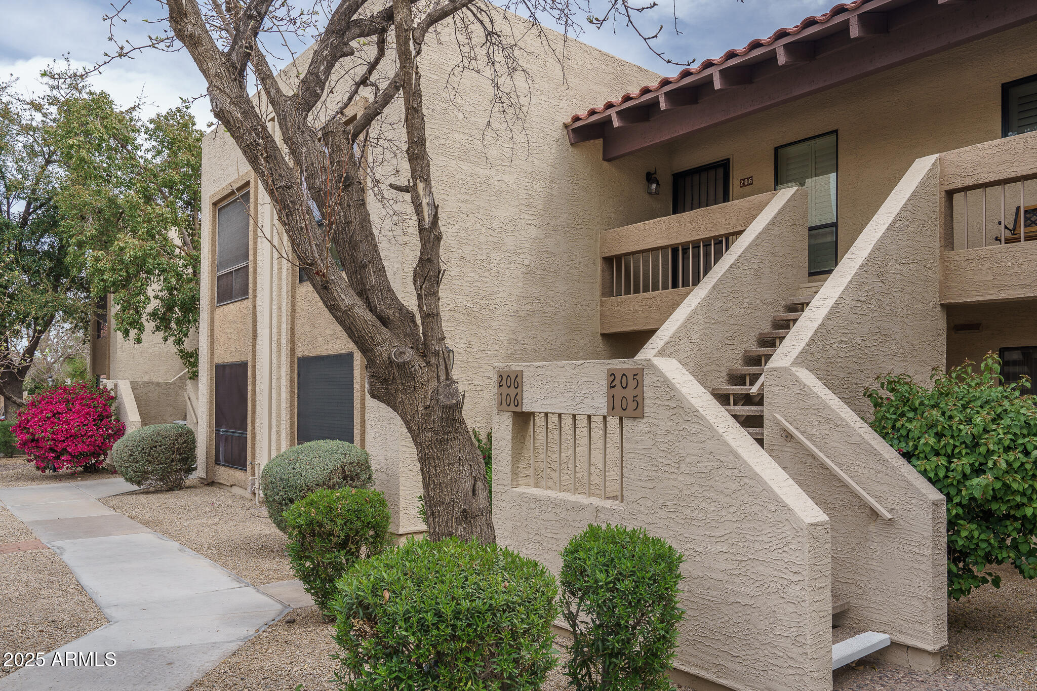 8651 E ROYAL PALM Road 206