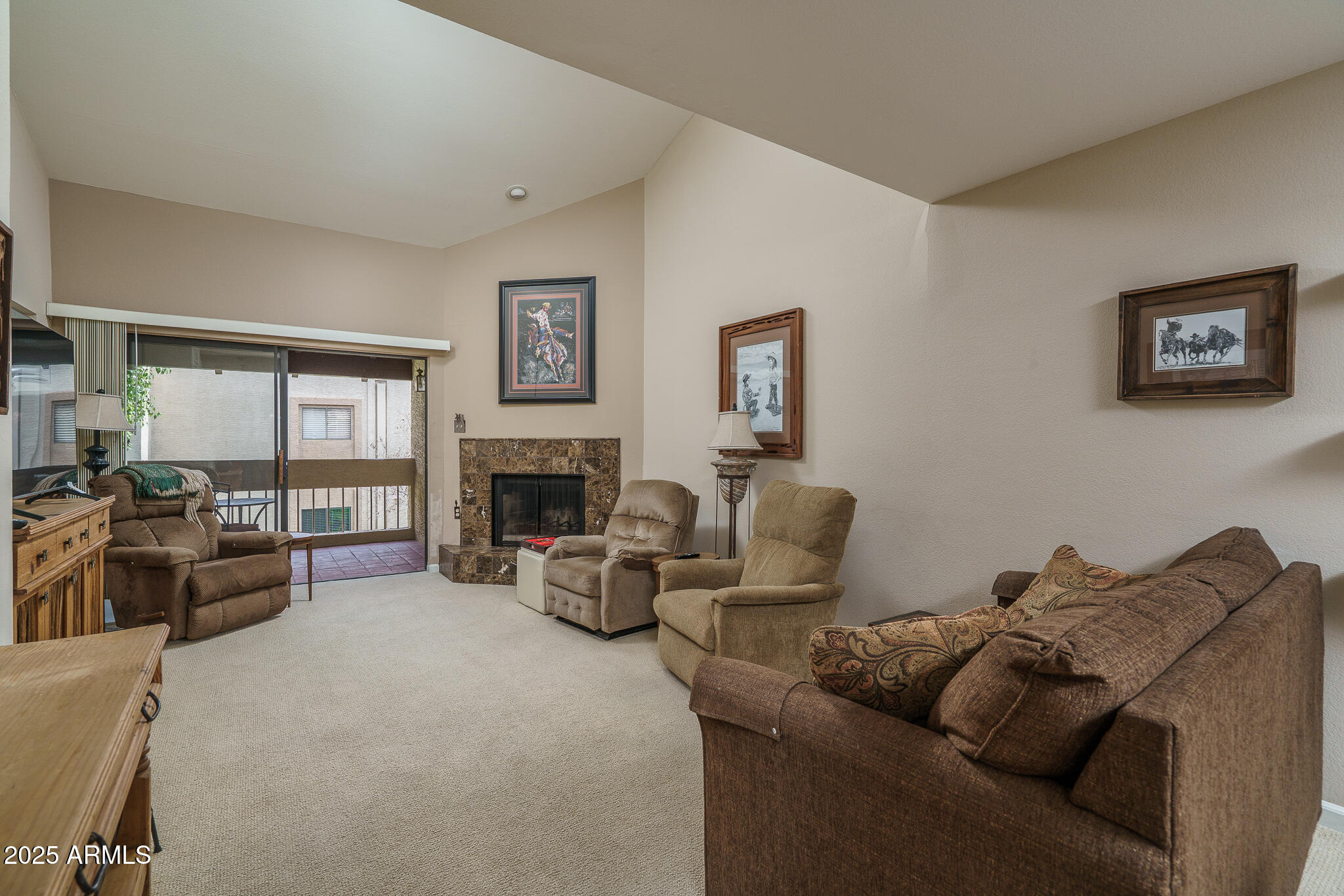 8651 E ROYAL PALM Road 206