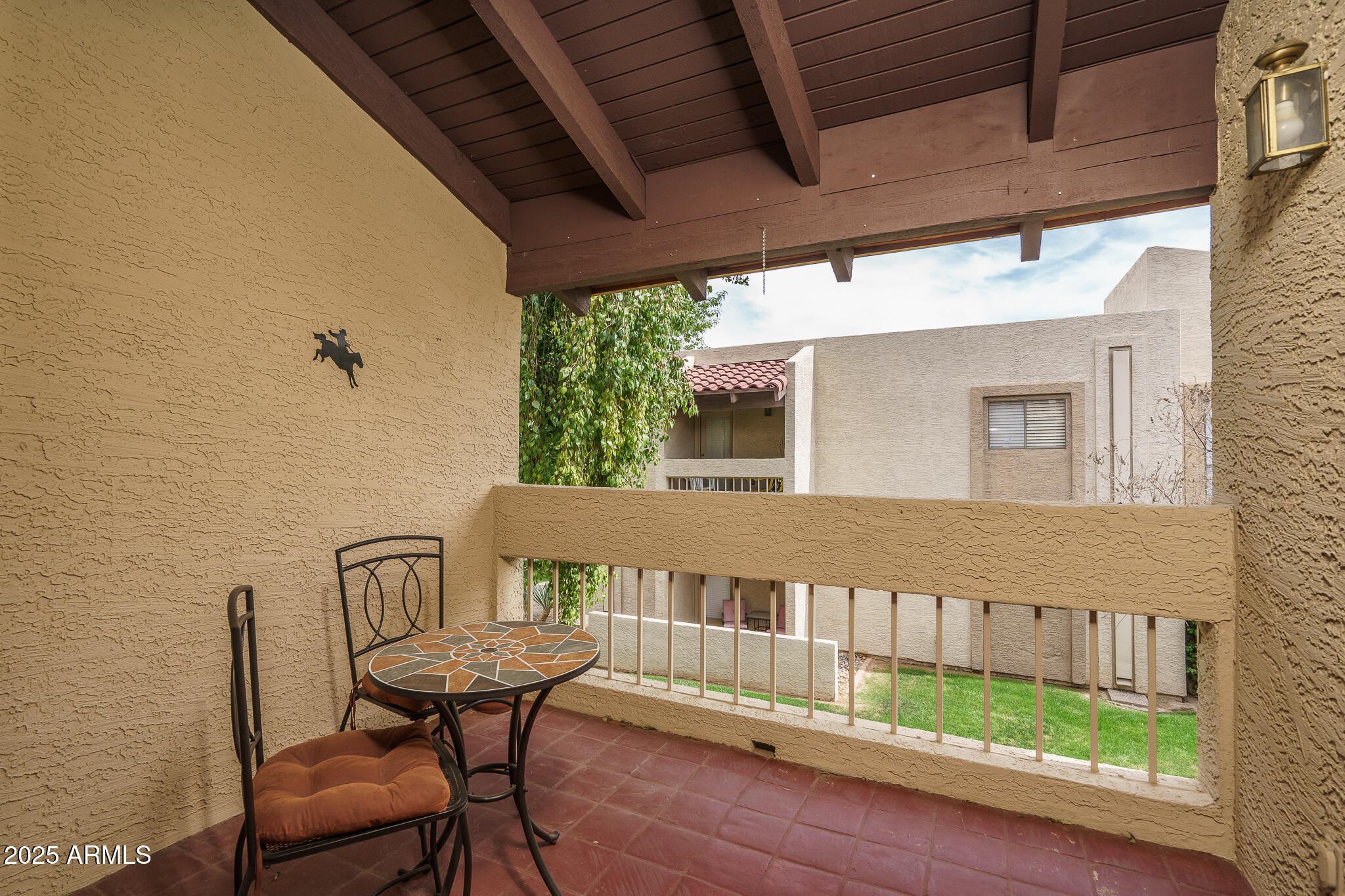 8651 E ROYAL PALM Road 206