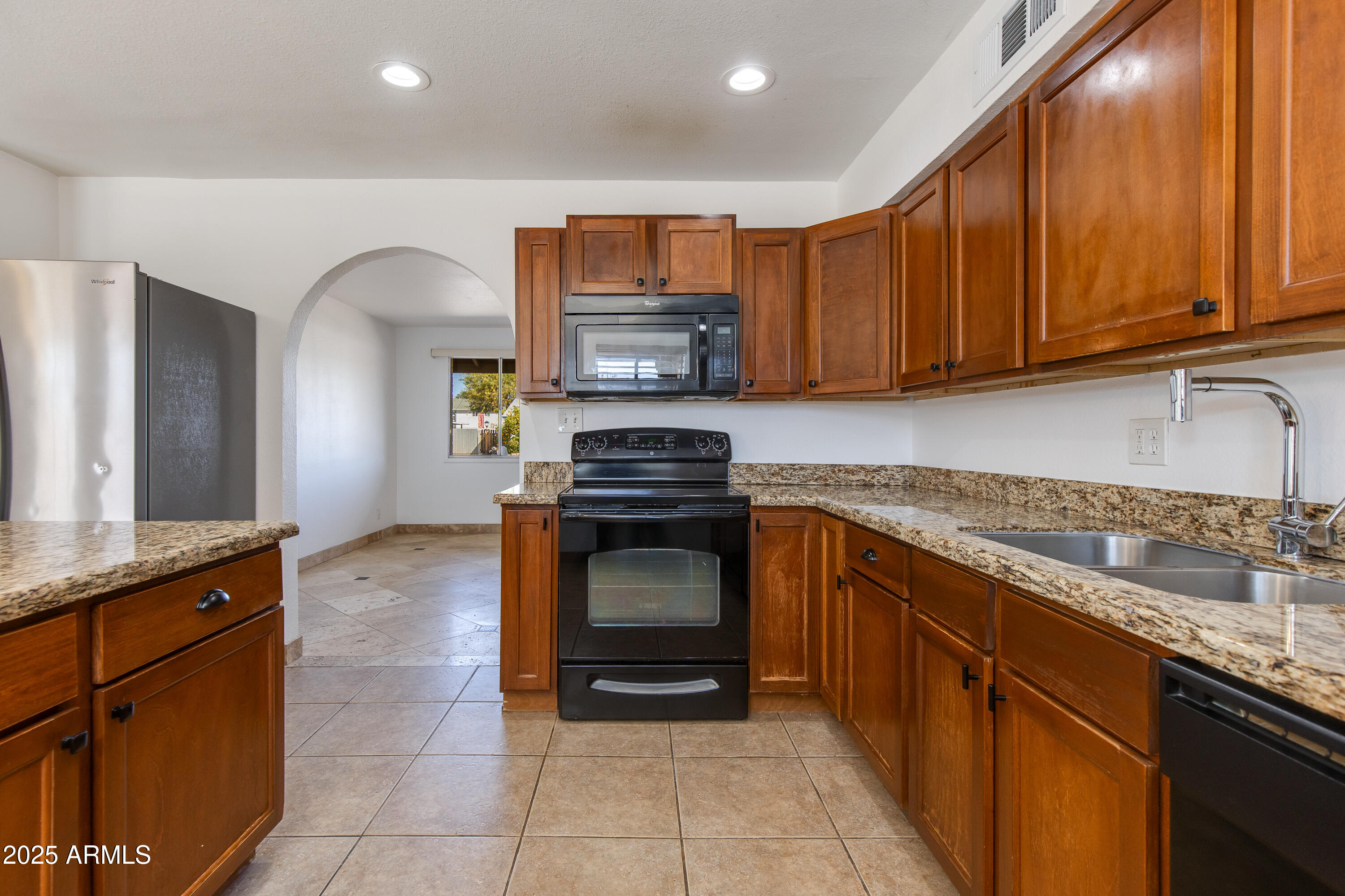 2515 E KAREN Drive