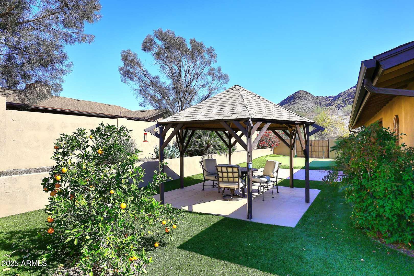 1920 E MANZANITA Drive
