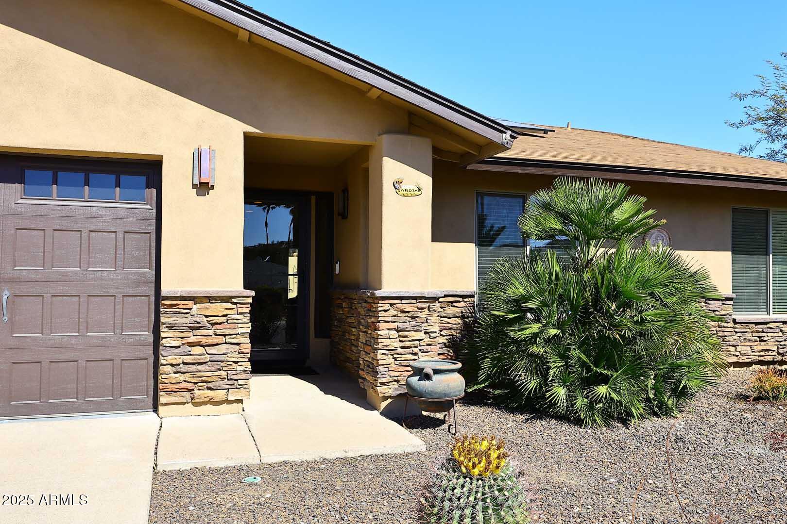 1920 E MANZANITA Drive