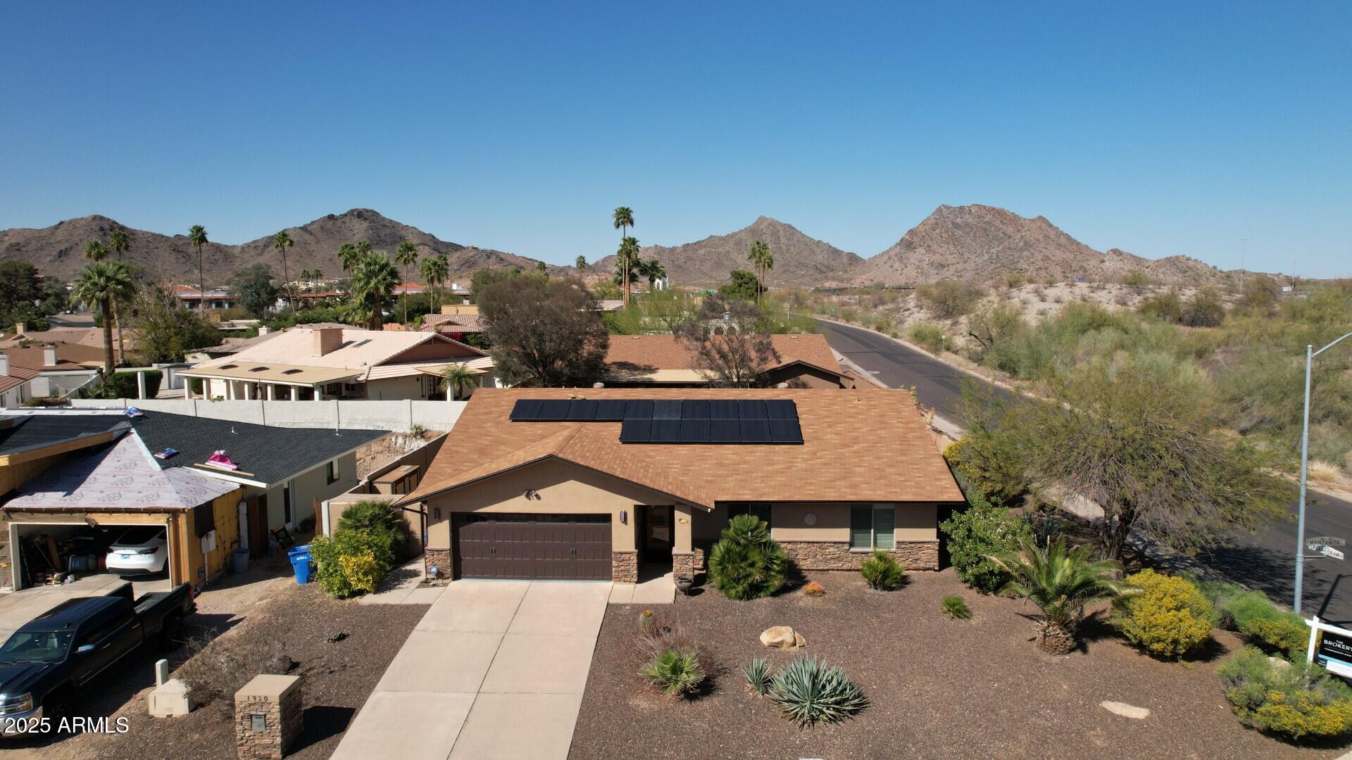 1920 E MANZANITA Drive