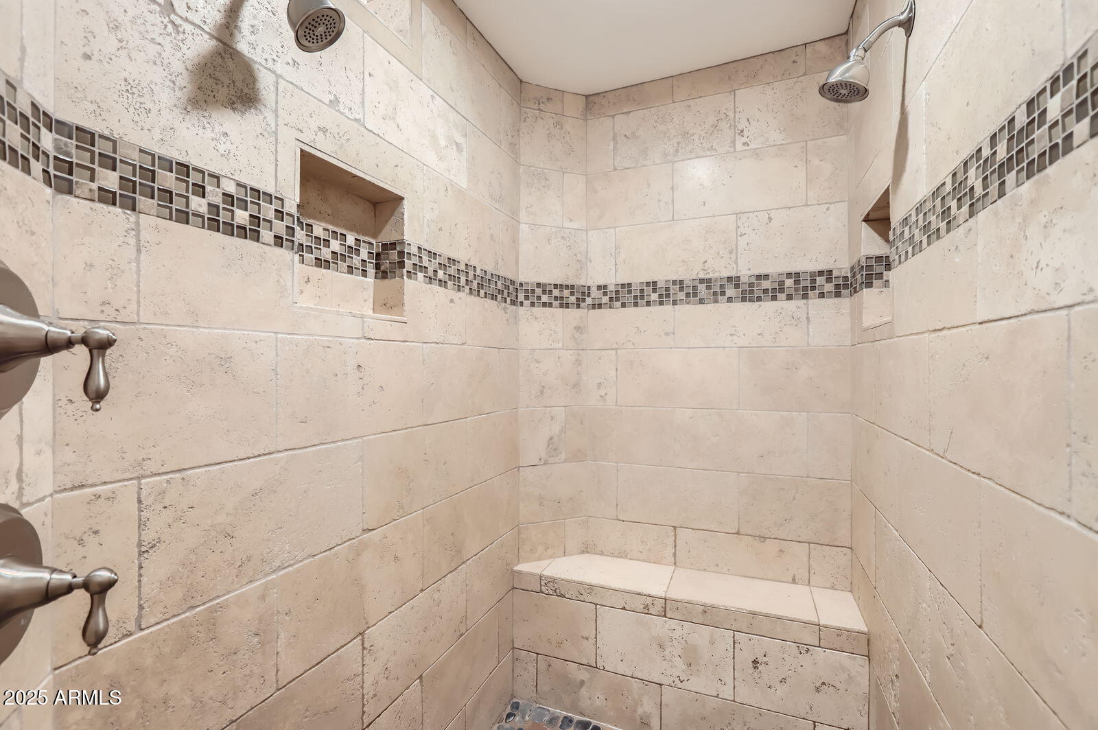 2142 E TURNEY Avenue 6