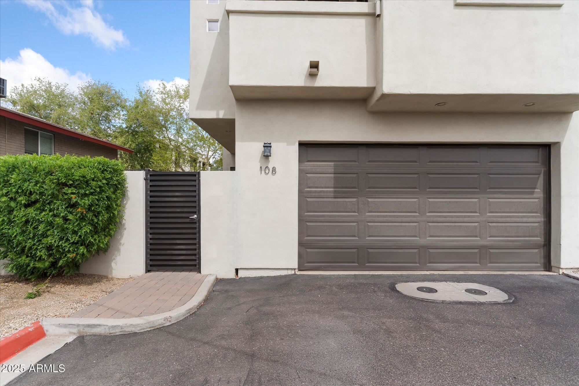 4216 N 27TH Street, 108