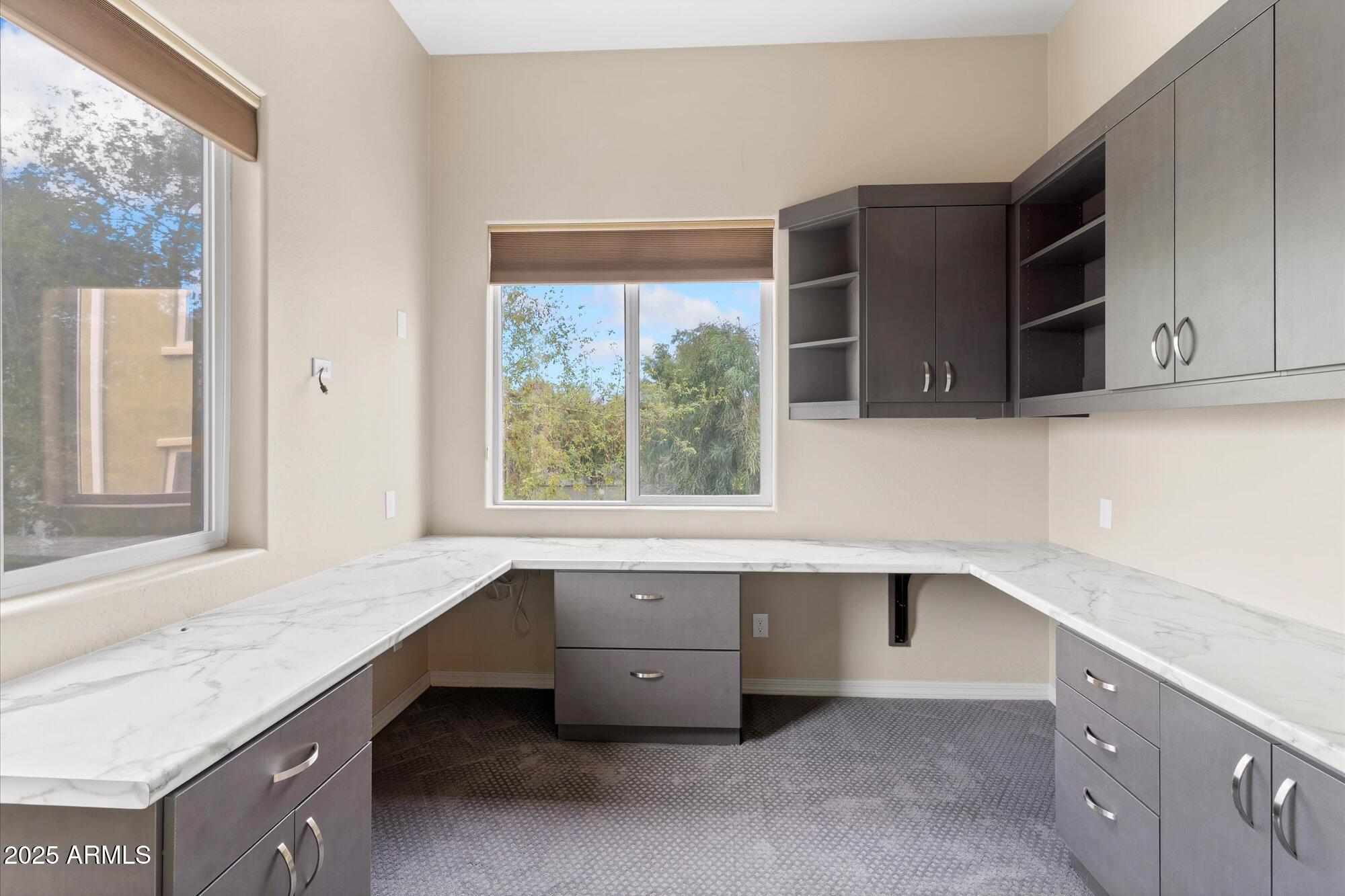 4216 N 27TH Street, 108