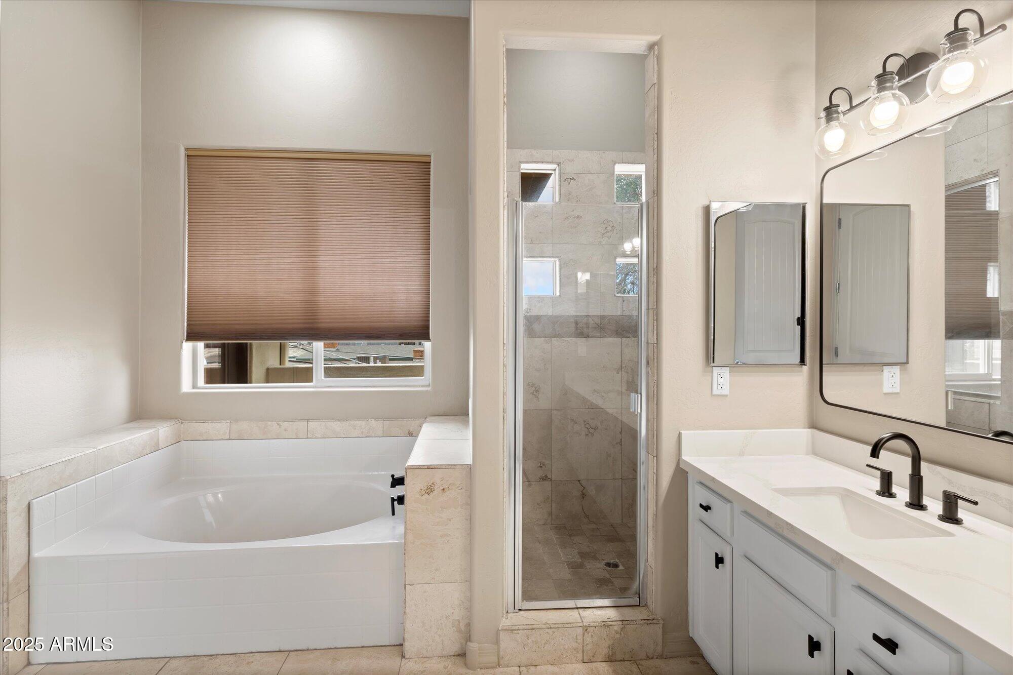 4216 N 27TH Street, 108